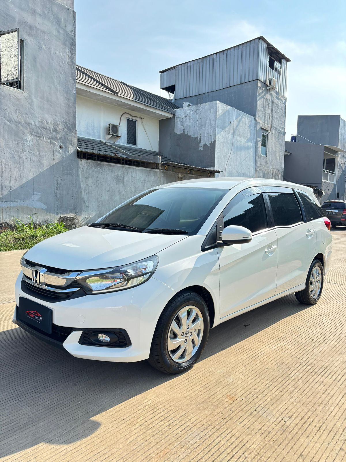 HONDA MOBILIO 1.5 E CVT 2018 (AUTOMATIC)