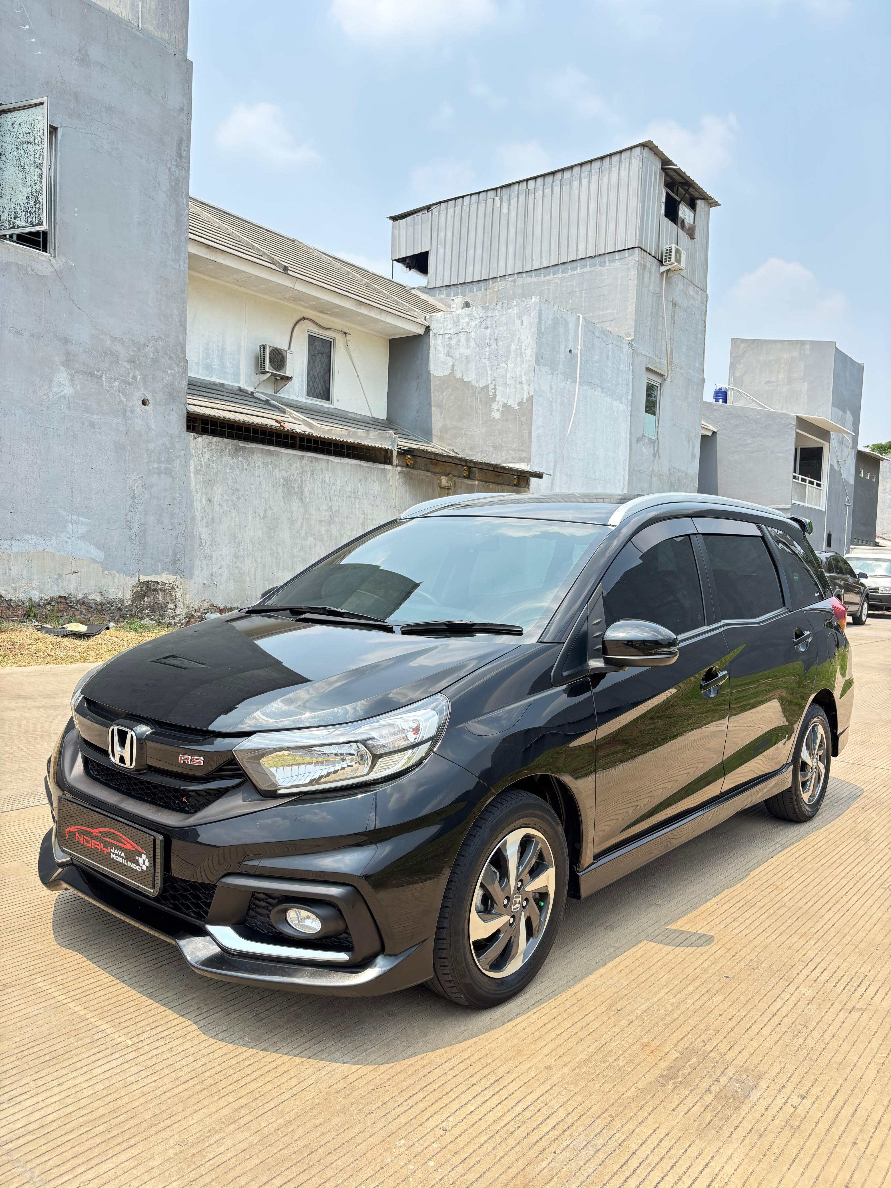 Honda Mobilio 1.5 RS CVT 2018 (AUTOMATIC)