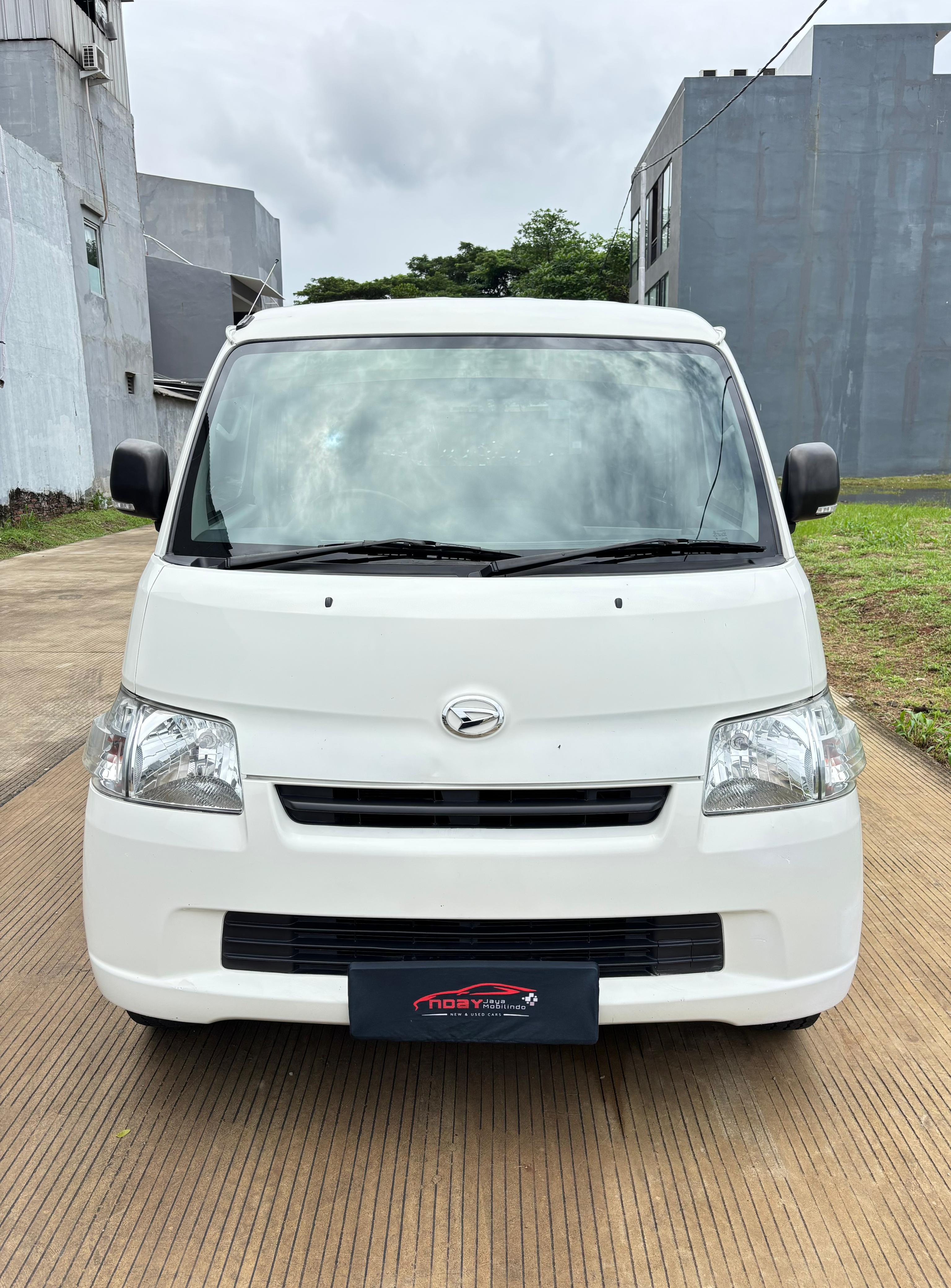 Daihatsu Granmax 1.3 D 2021 MANUAL