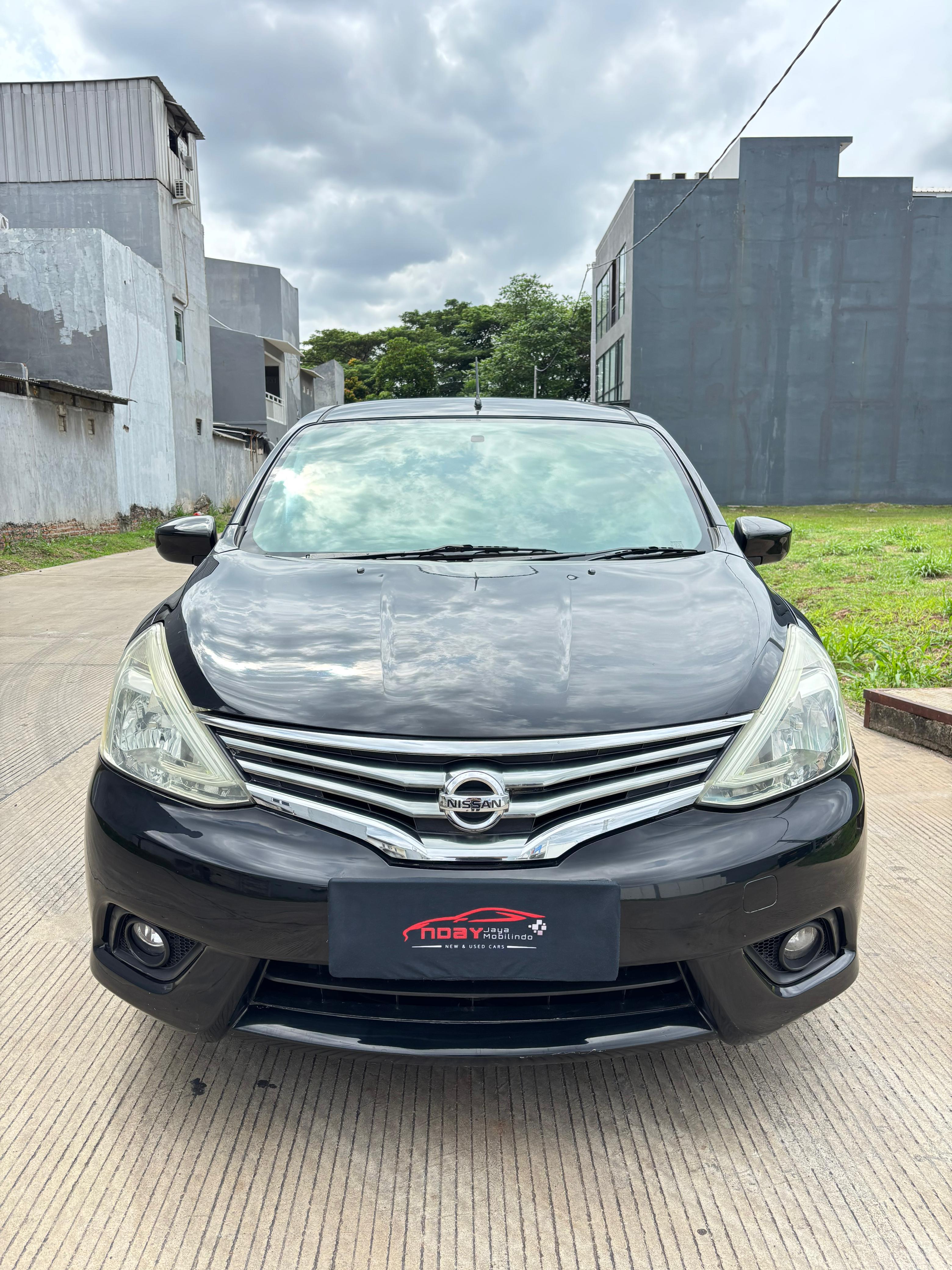 Nissan Grand Livina 1.5 SV 2014 Automatic