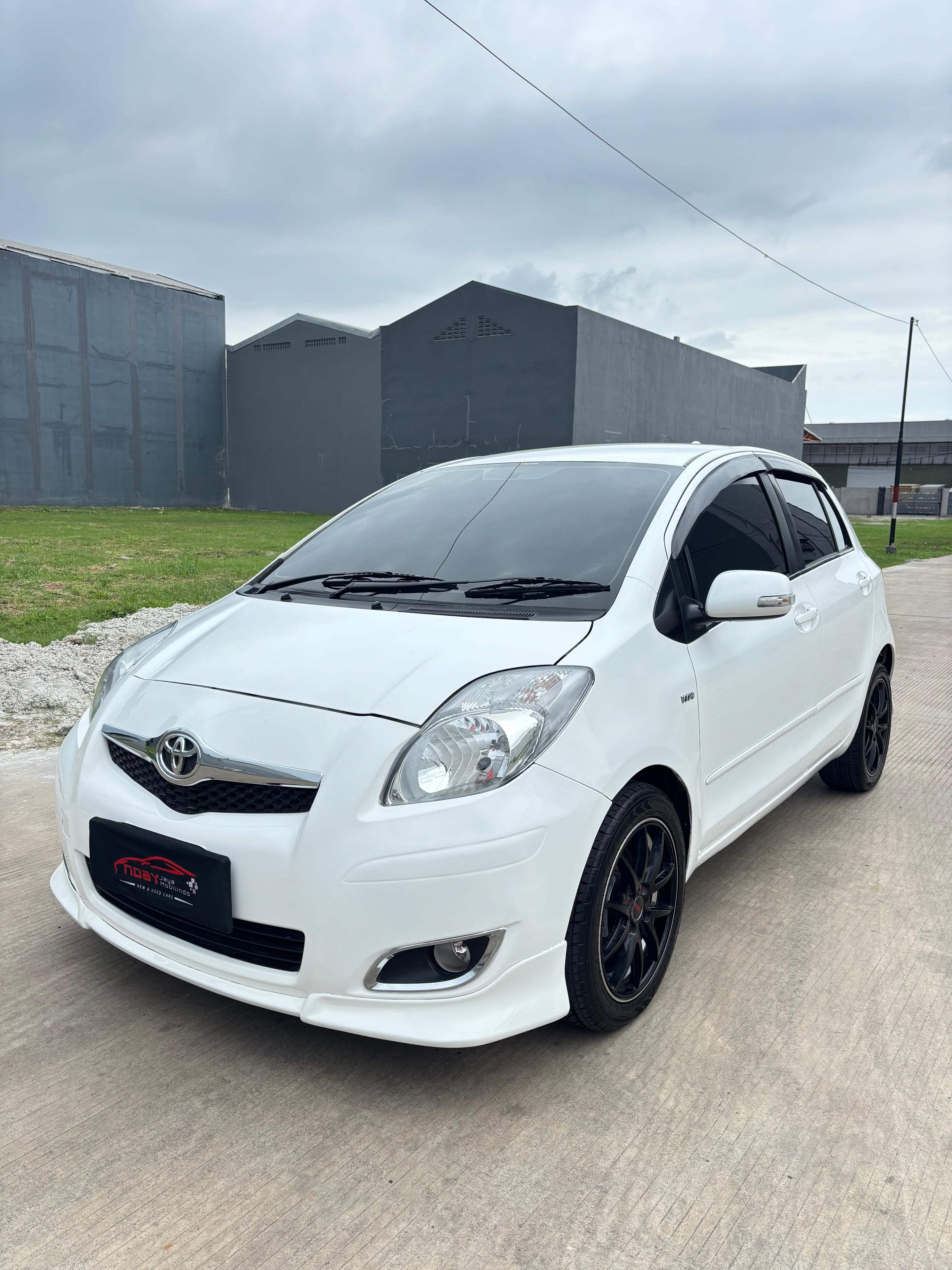 TOYOTA YARIS 1.5 S LIMITED 2011 MANUAL