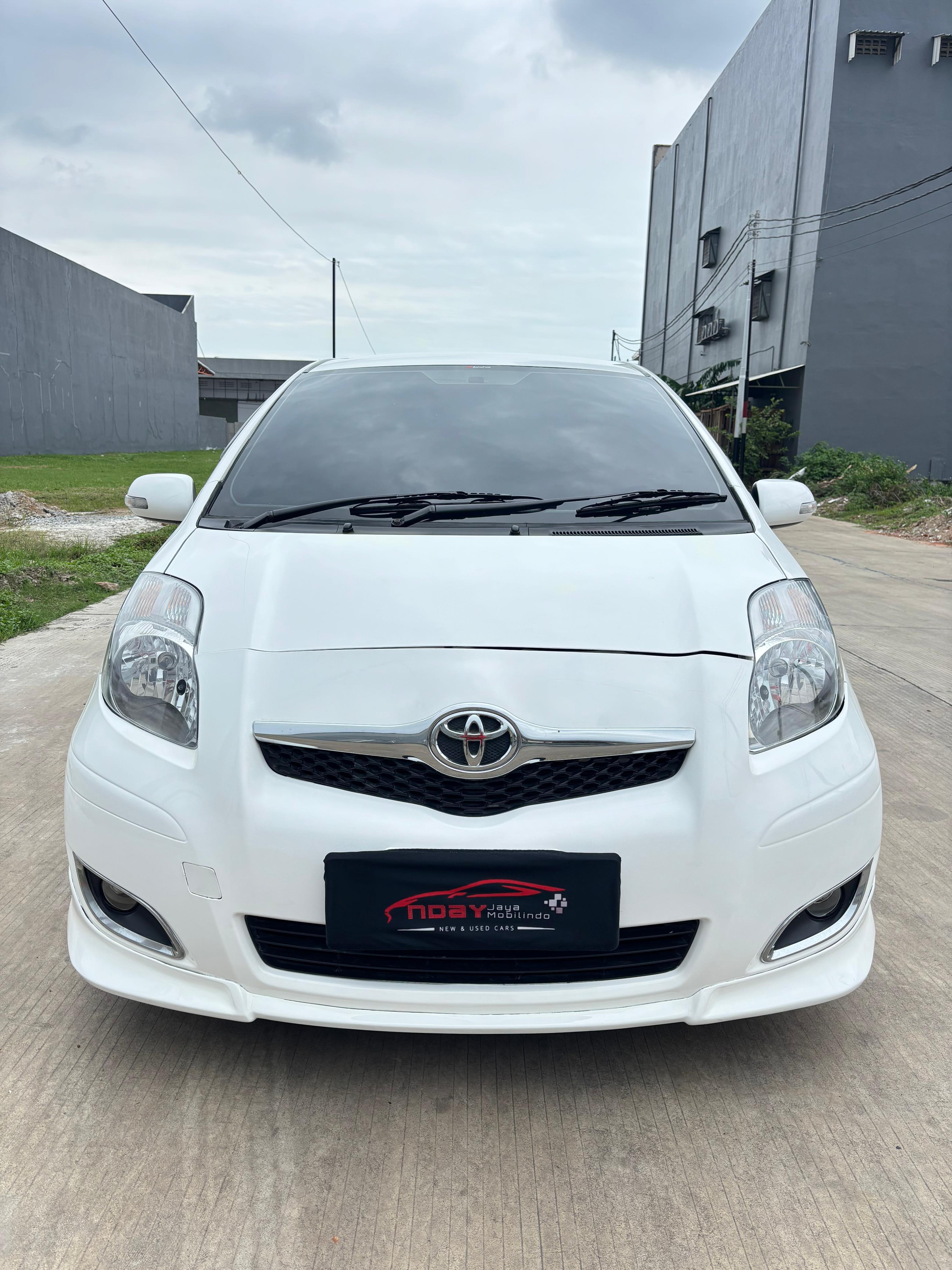 TOYOTA YARIS 1.5 S LIMITED 2011 MANUAL