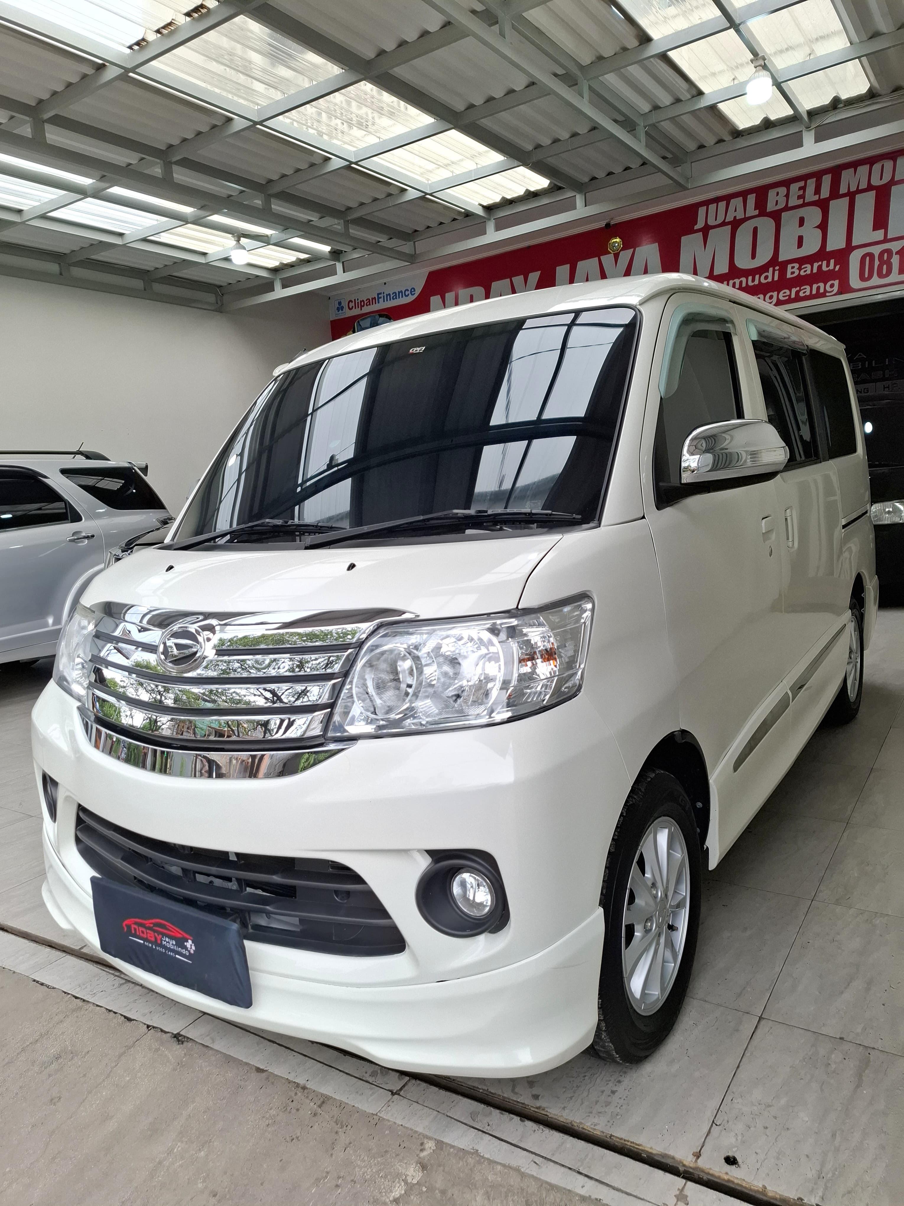 Daihatsu Luxio 1.5 X 2022 Manual