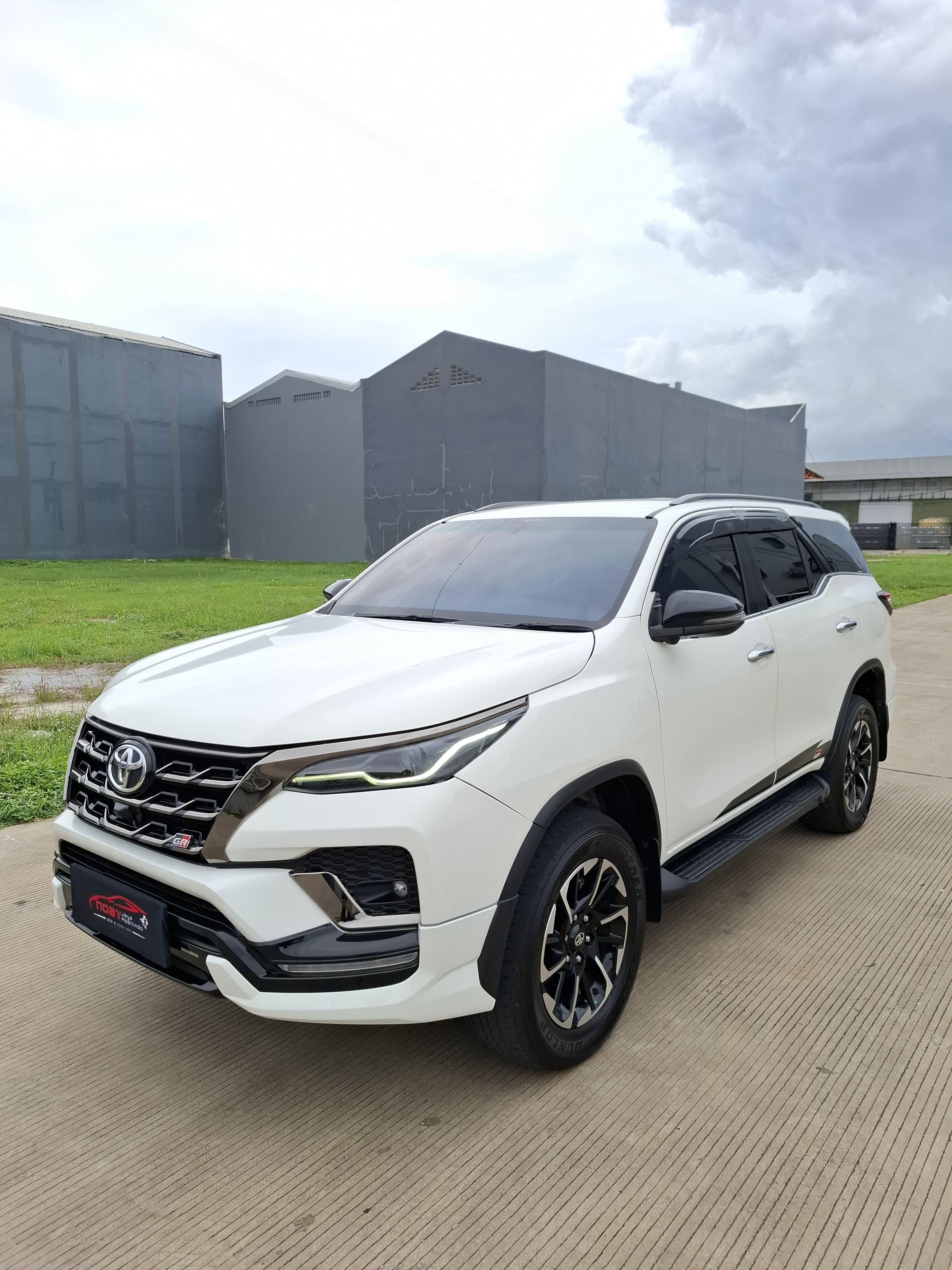 Toyota Fortuner 2.8 GR Sport 2022 Automatic
