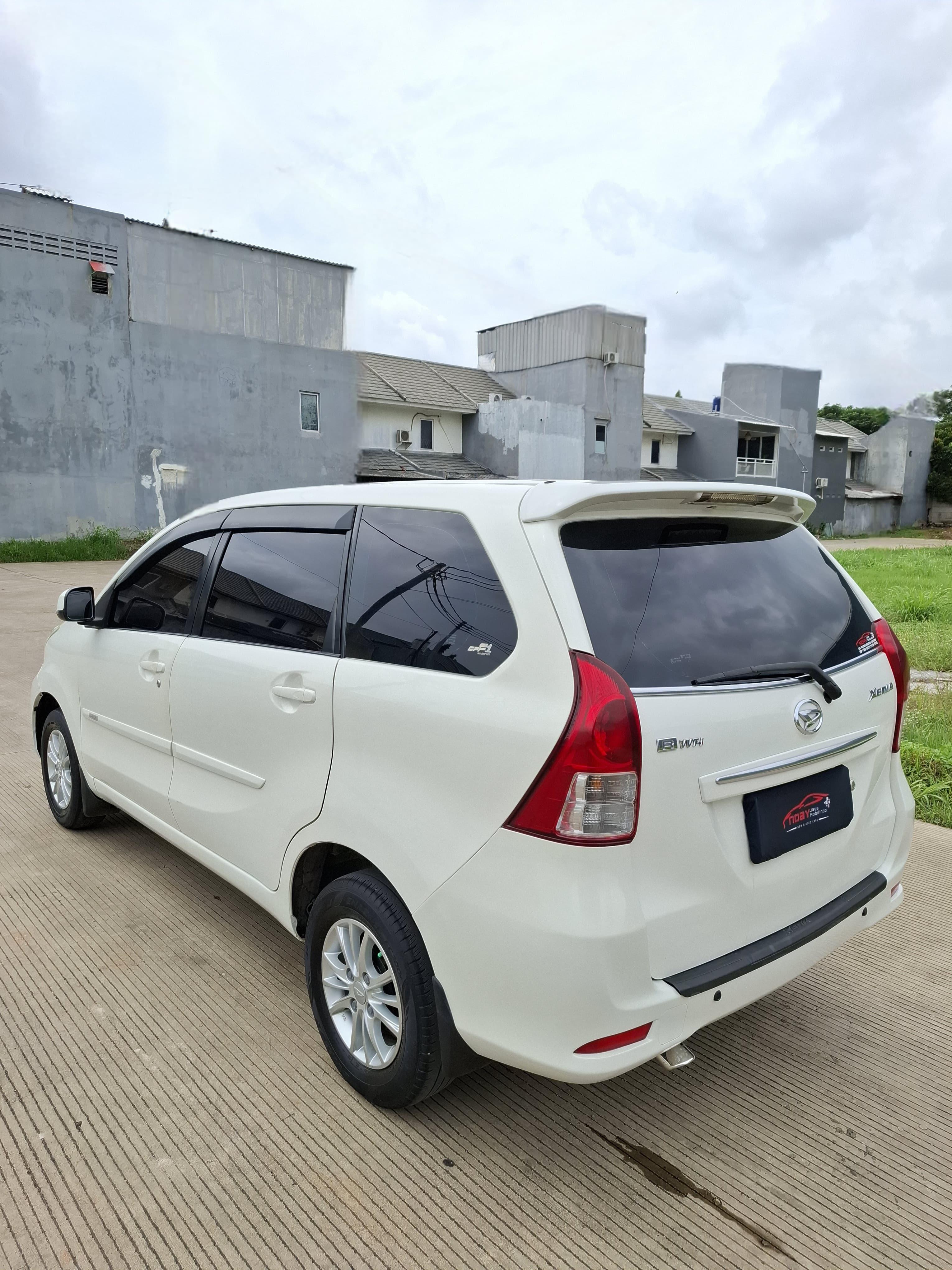 Daihatsu Xenia 1.3 R Deluxe 2014 manual