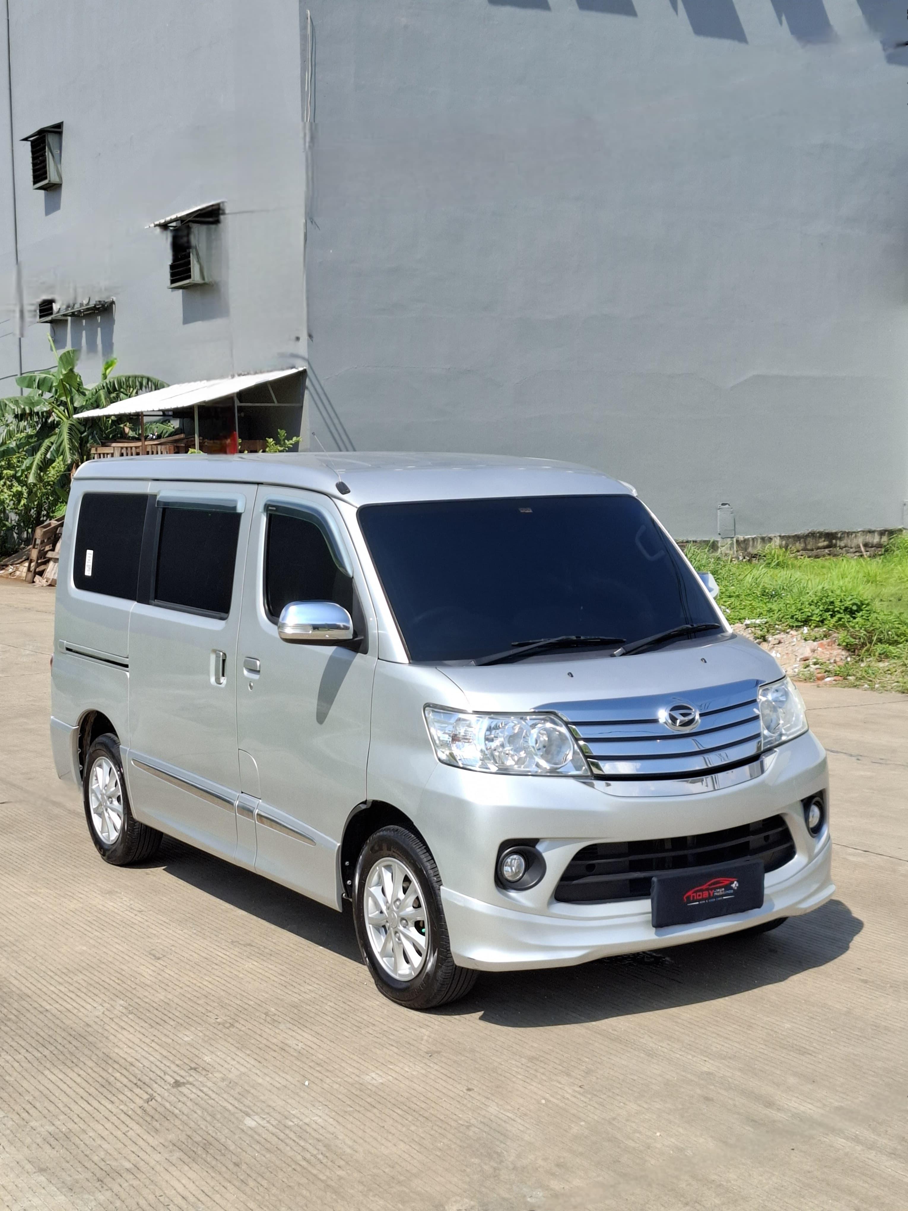 Daihatsu Luxio 1.5 X manual 2021