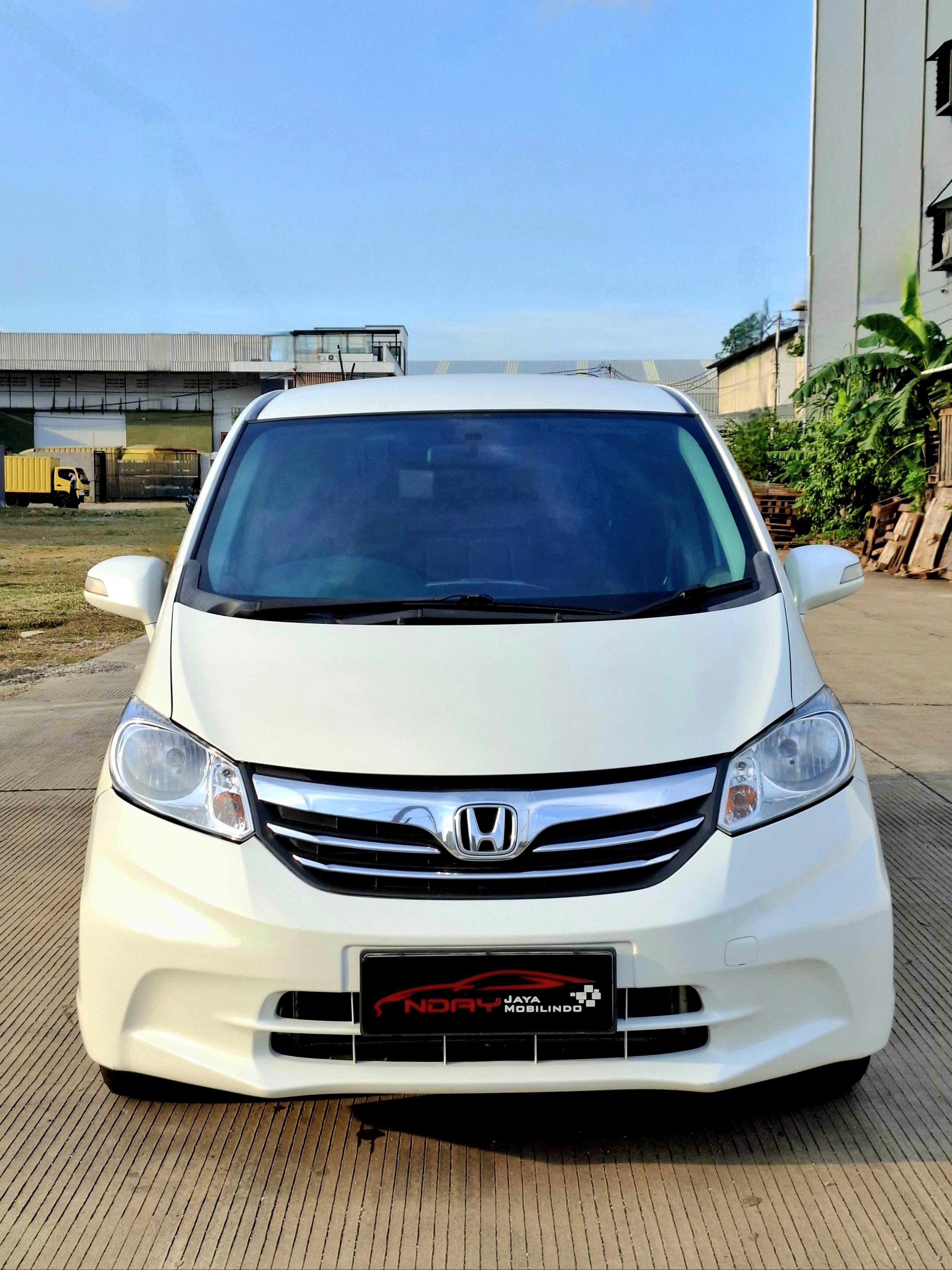 Honda Freed 1.5 SD 2013 automatic