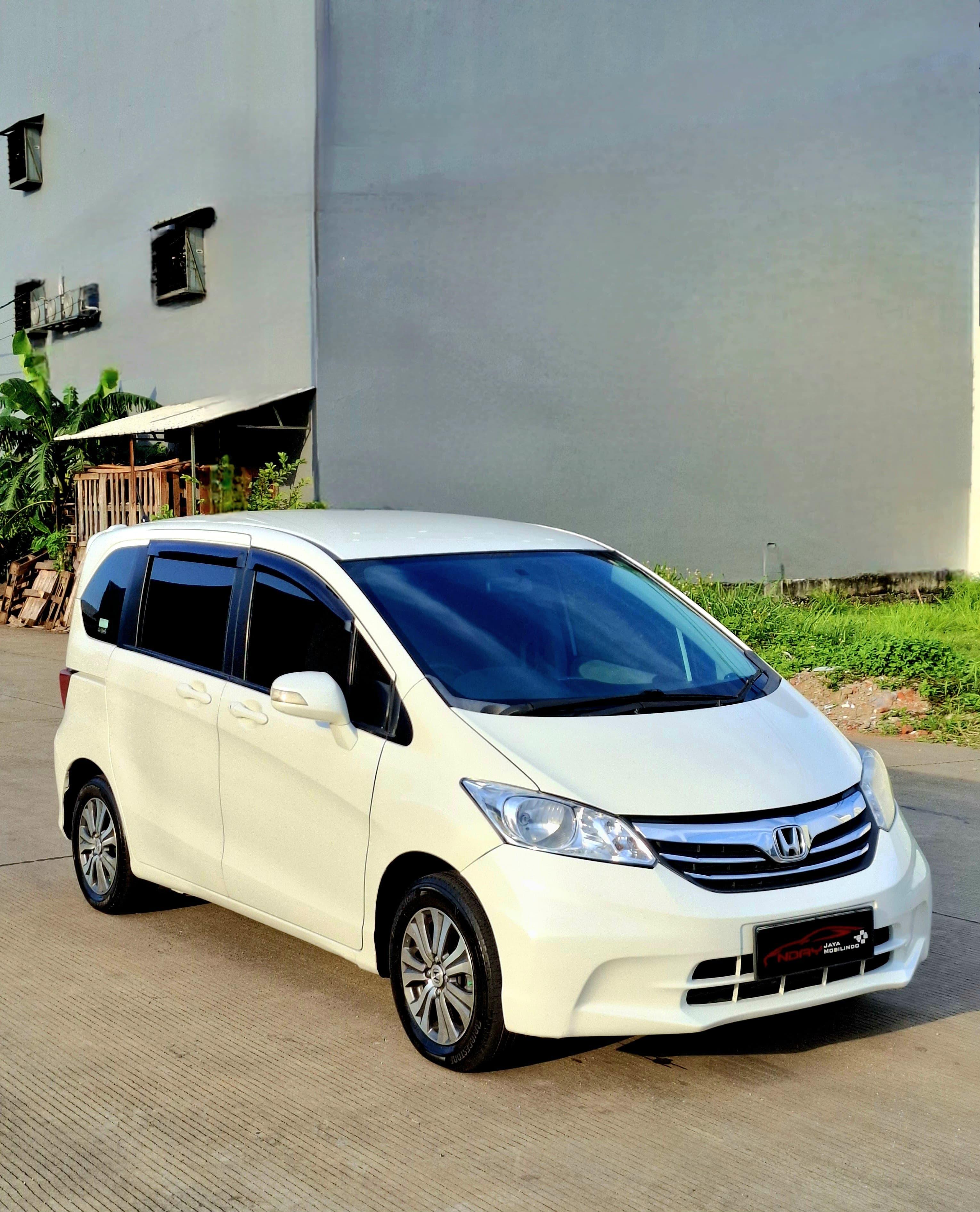 Honda Freed 1.5 SD 2013 automatic