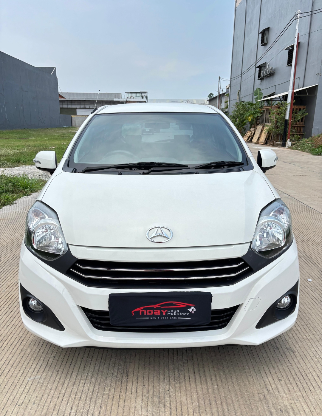 Daihatsu Ayla 1.0 X 2022 pemakaian 2023 manual