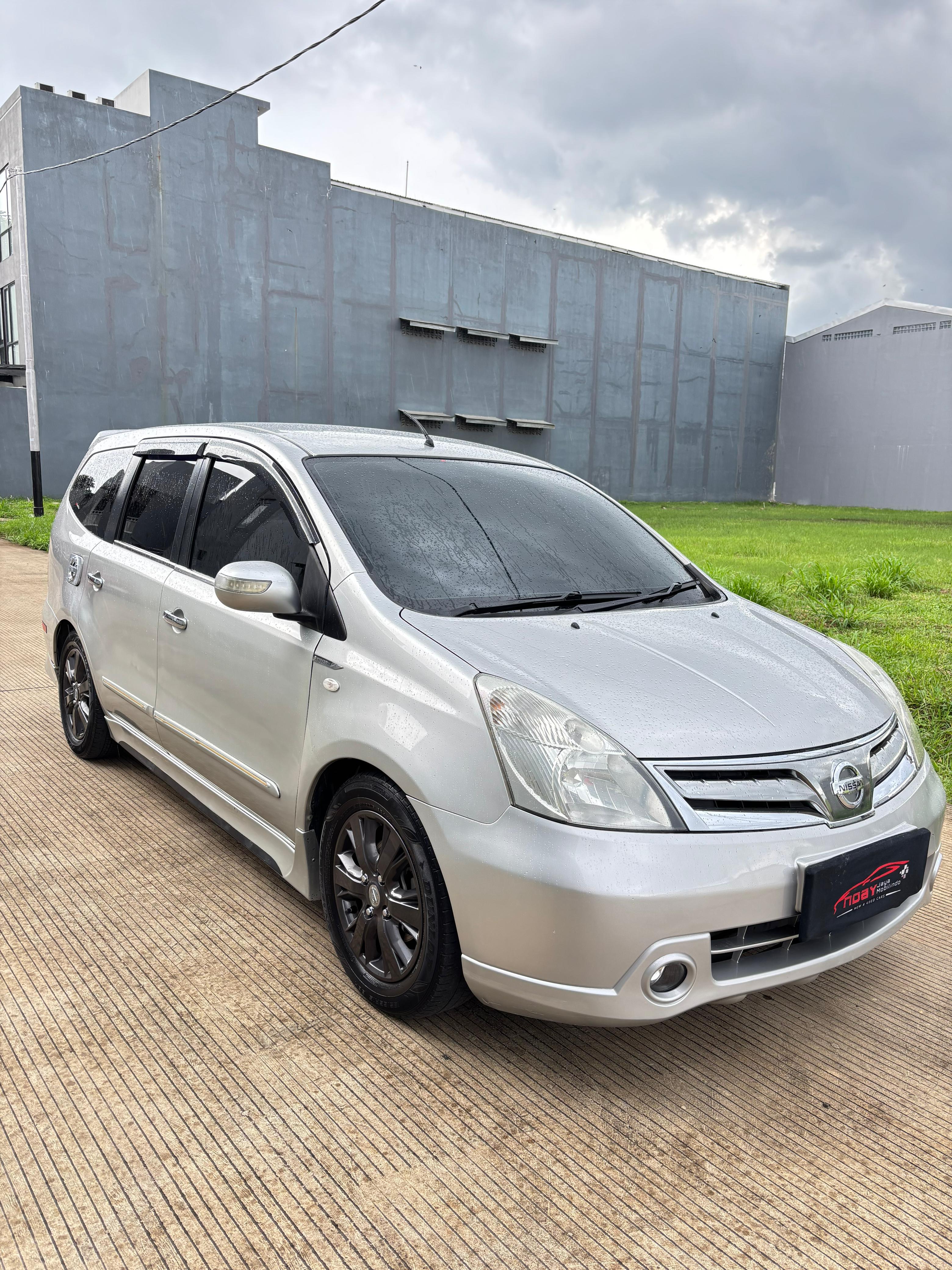 Nissan Grand Livina 1.5 XV 2011 Automatic