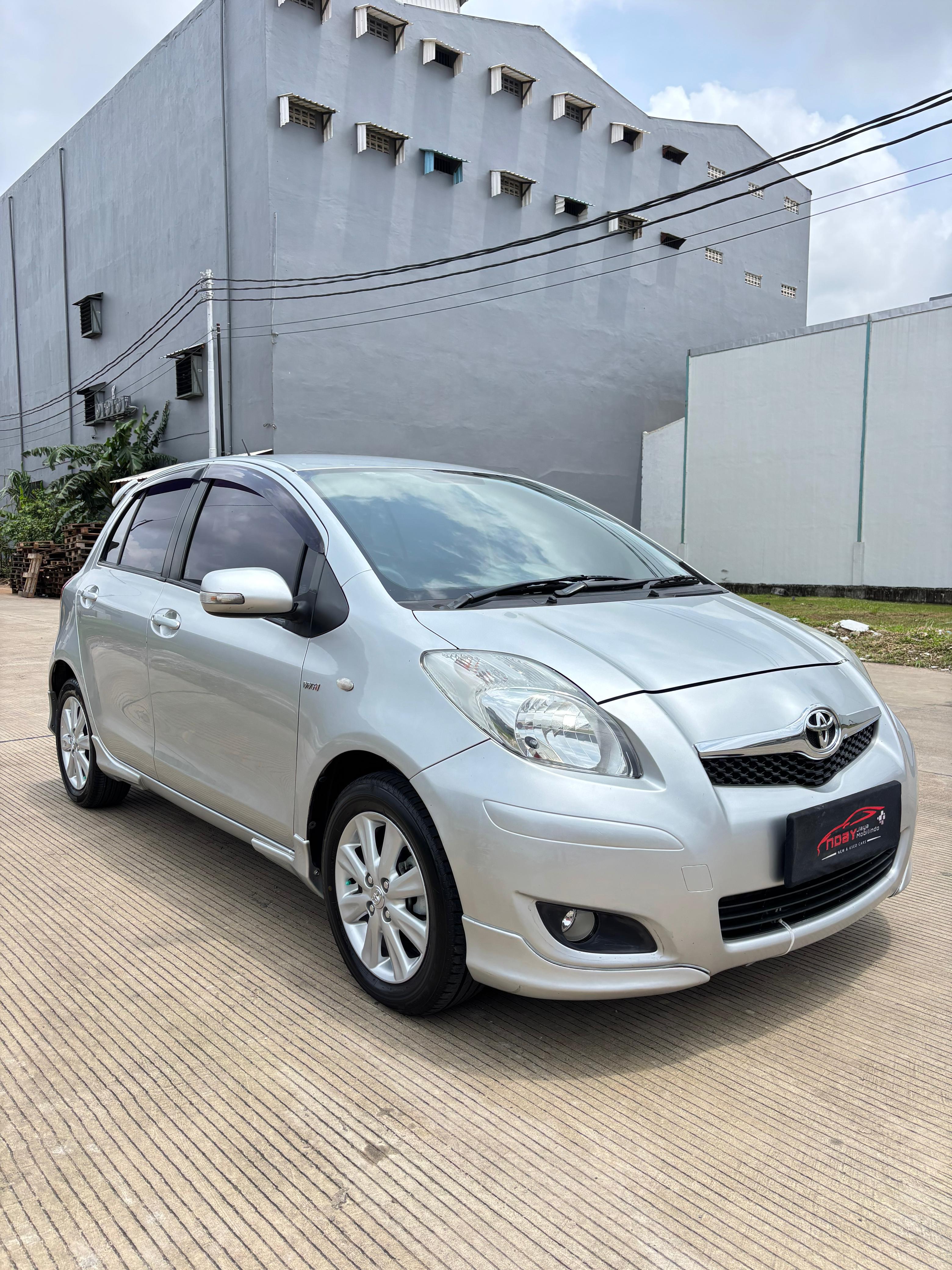 Toyota Yaris 1.5 E 2011 Automatic