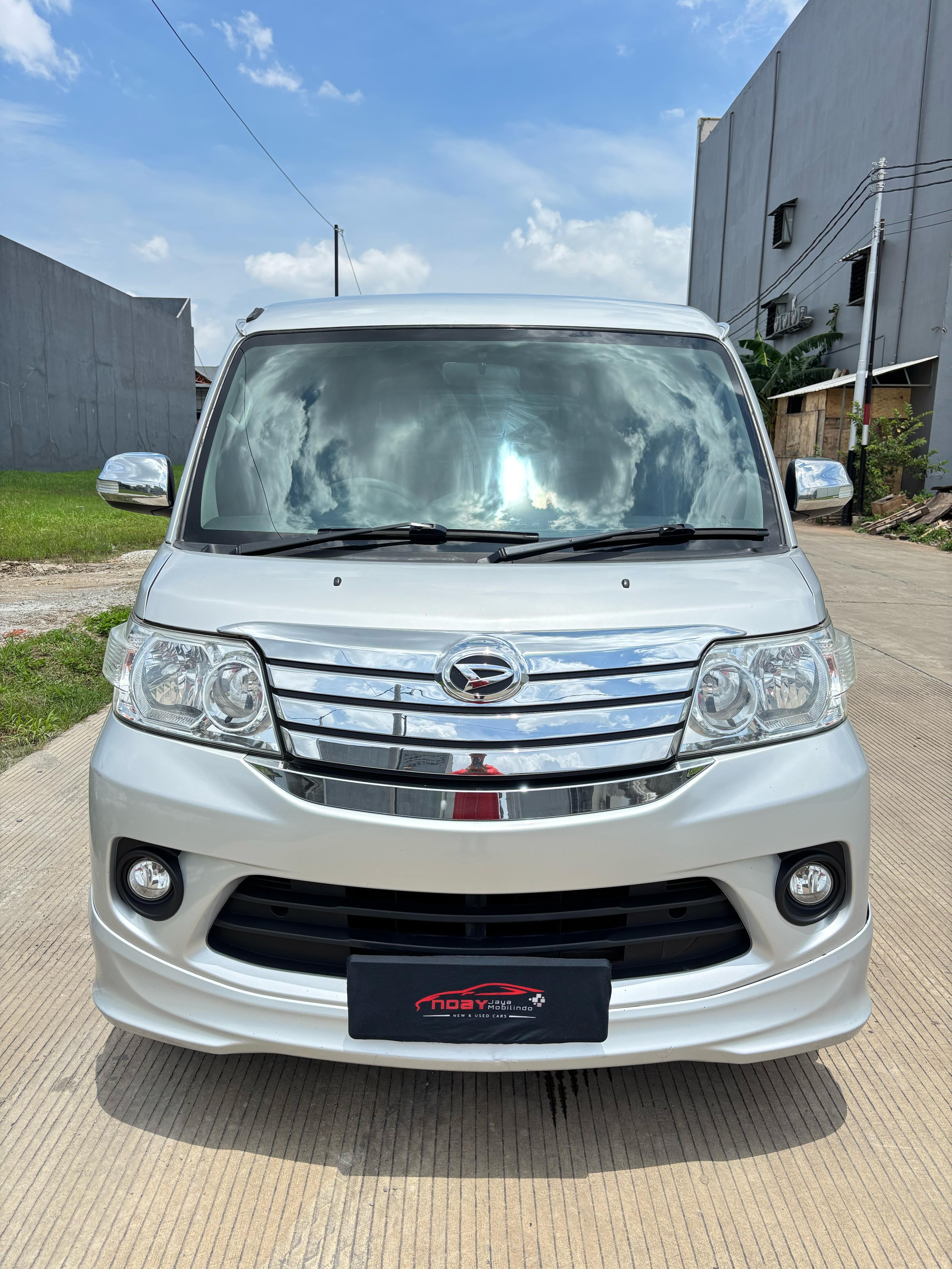 Daihatsu Luxio 1.5 X 2020 Manual