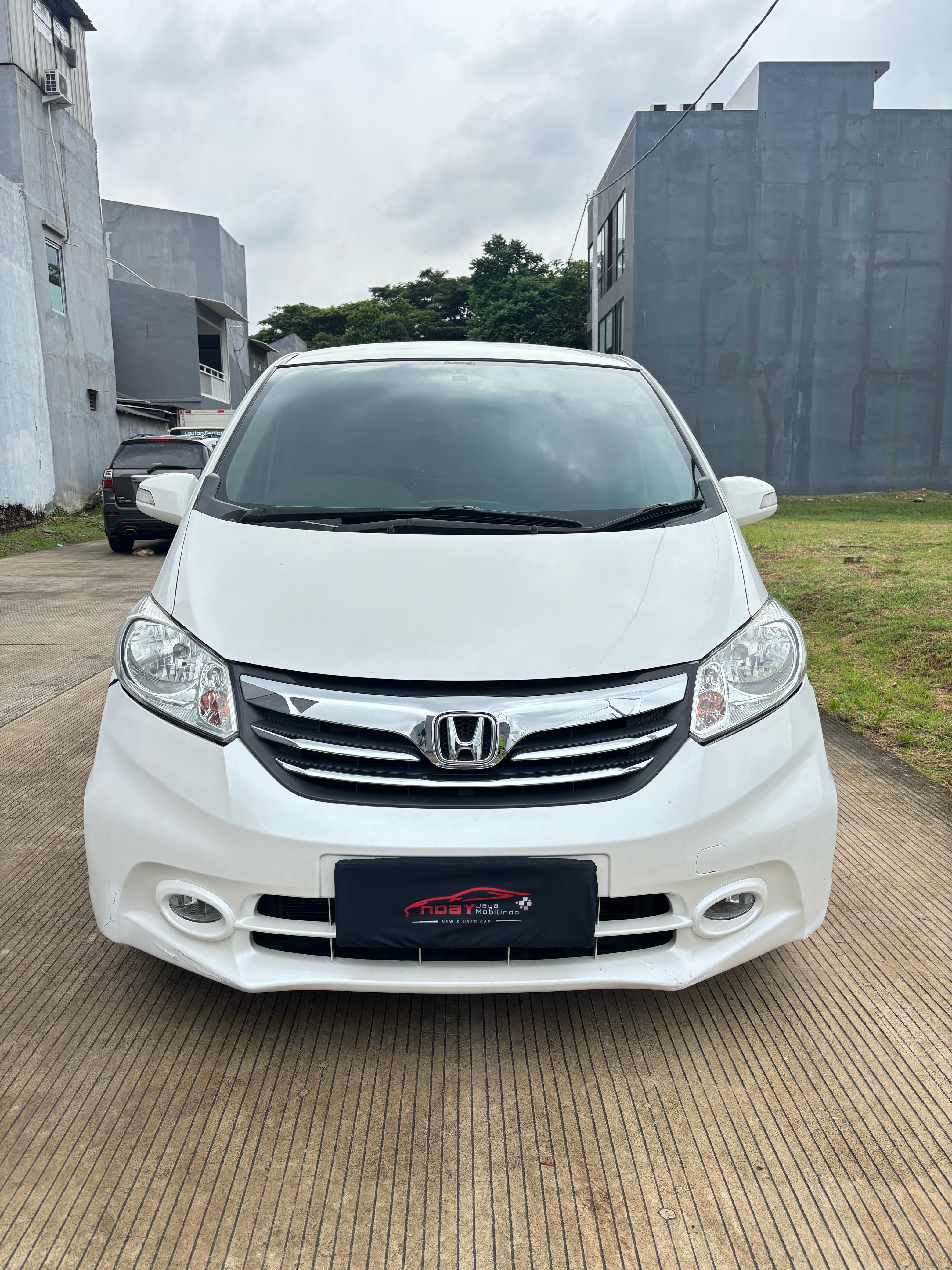Honda Freed 1.5 PSD 2013 Automatic