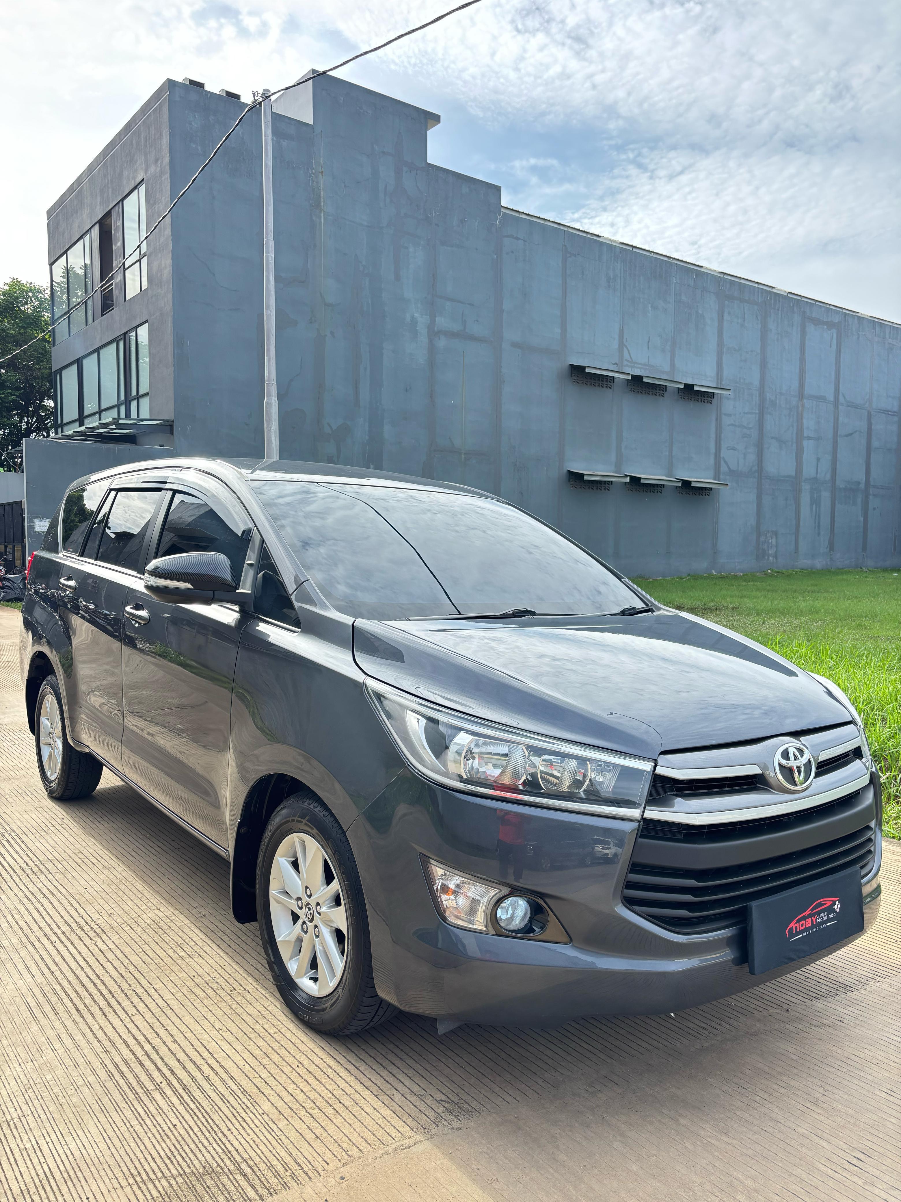 Toyota Innova Reborn 2.4 G 2017 Automatic