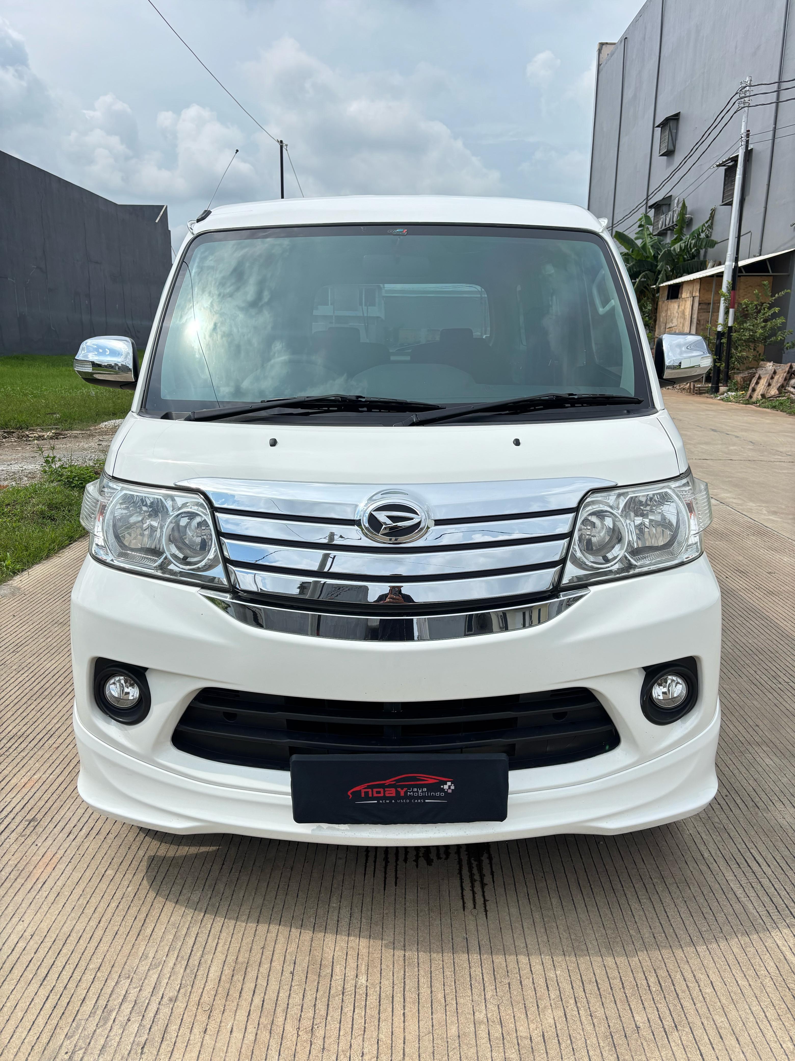 Daihatsu Luxio 1.5 X 2018 Manual