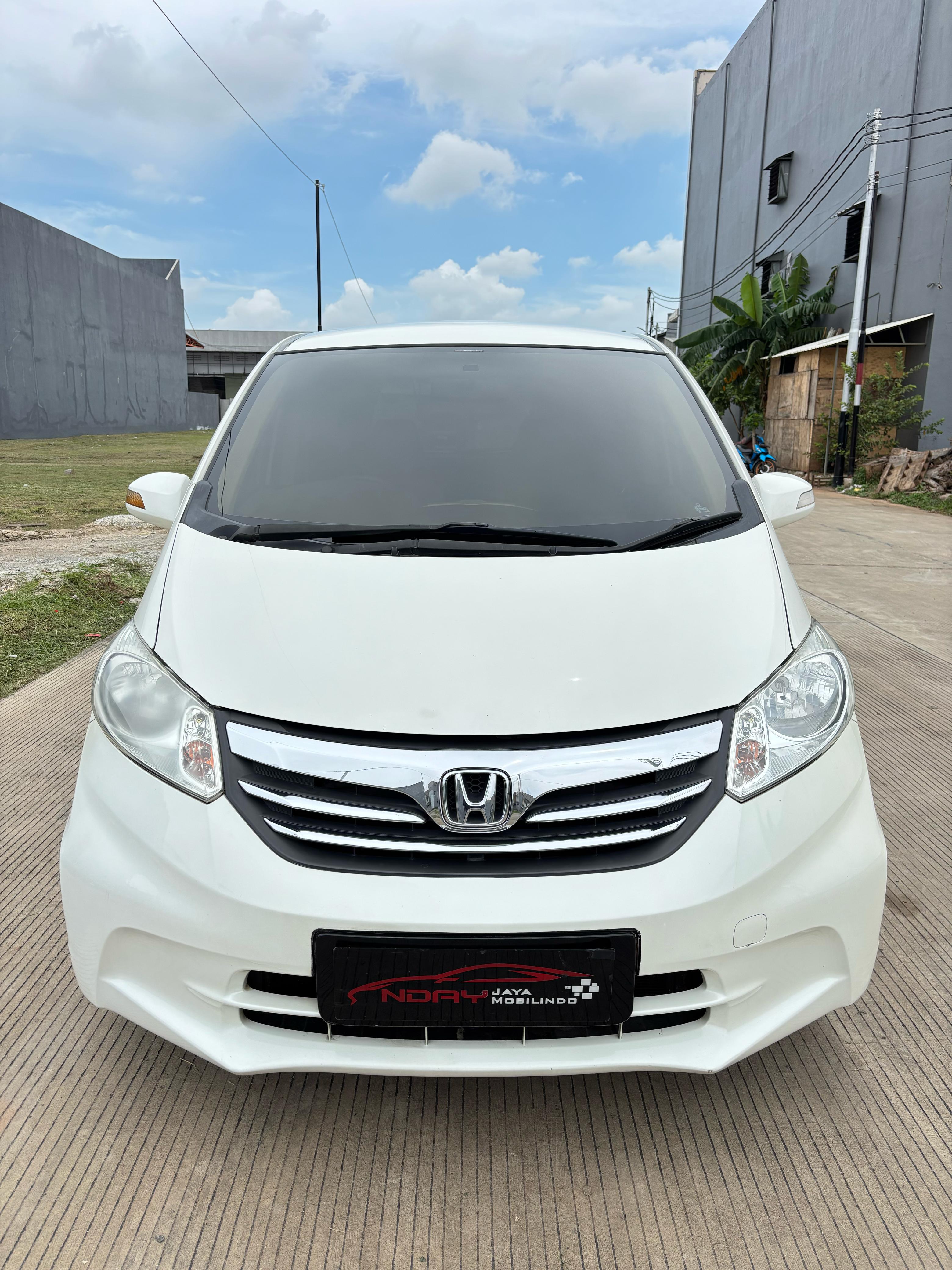 Honda Freed 1.5 PSD 2012 Automatic