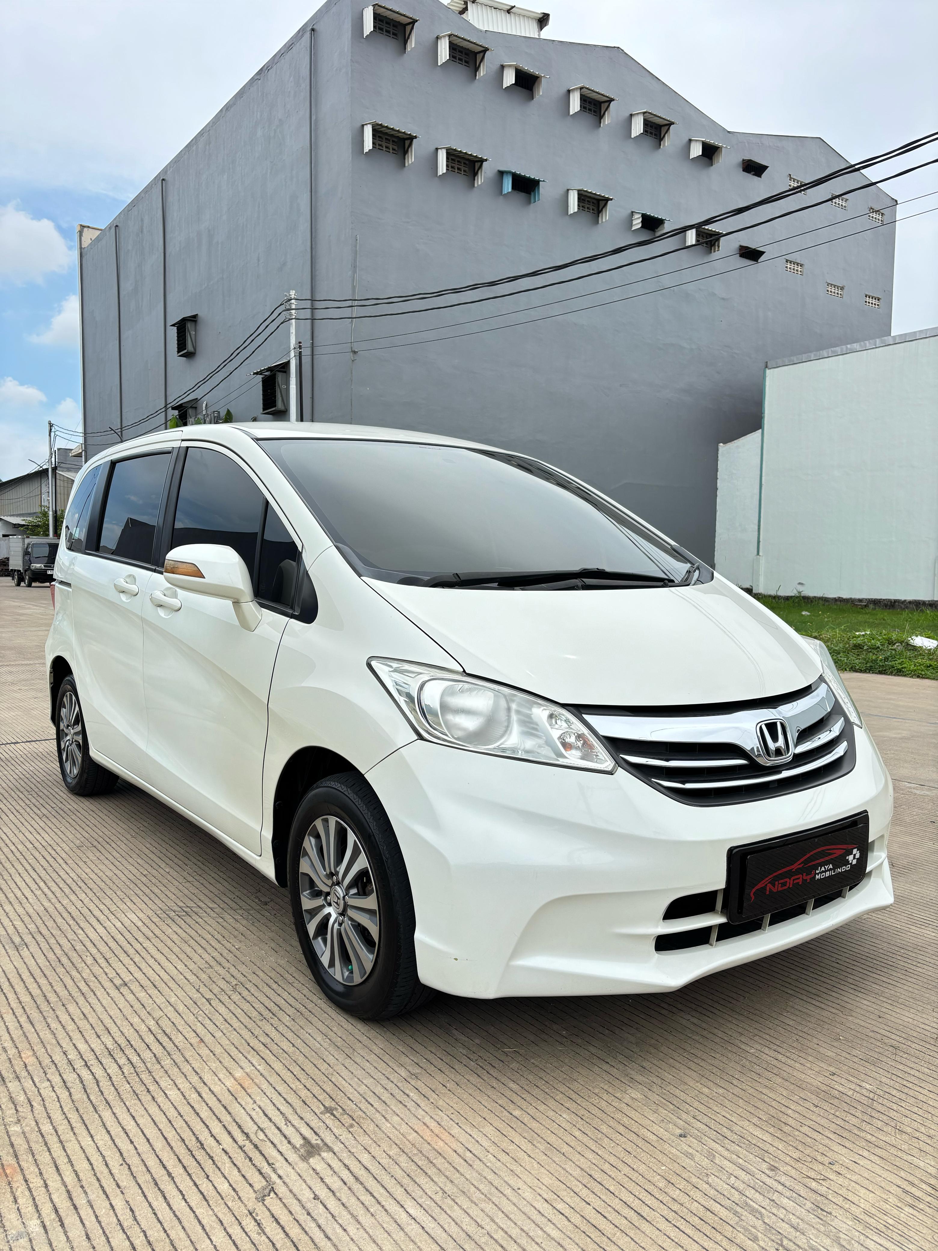 Honda Freed 1.5 PSD 2012 Automatic