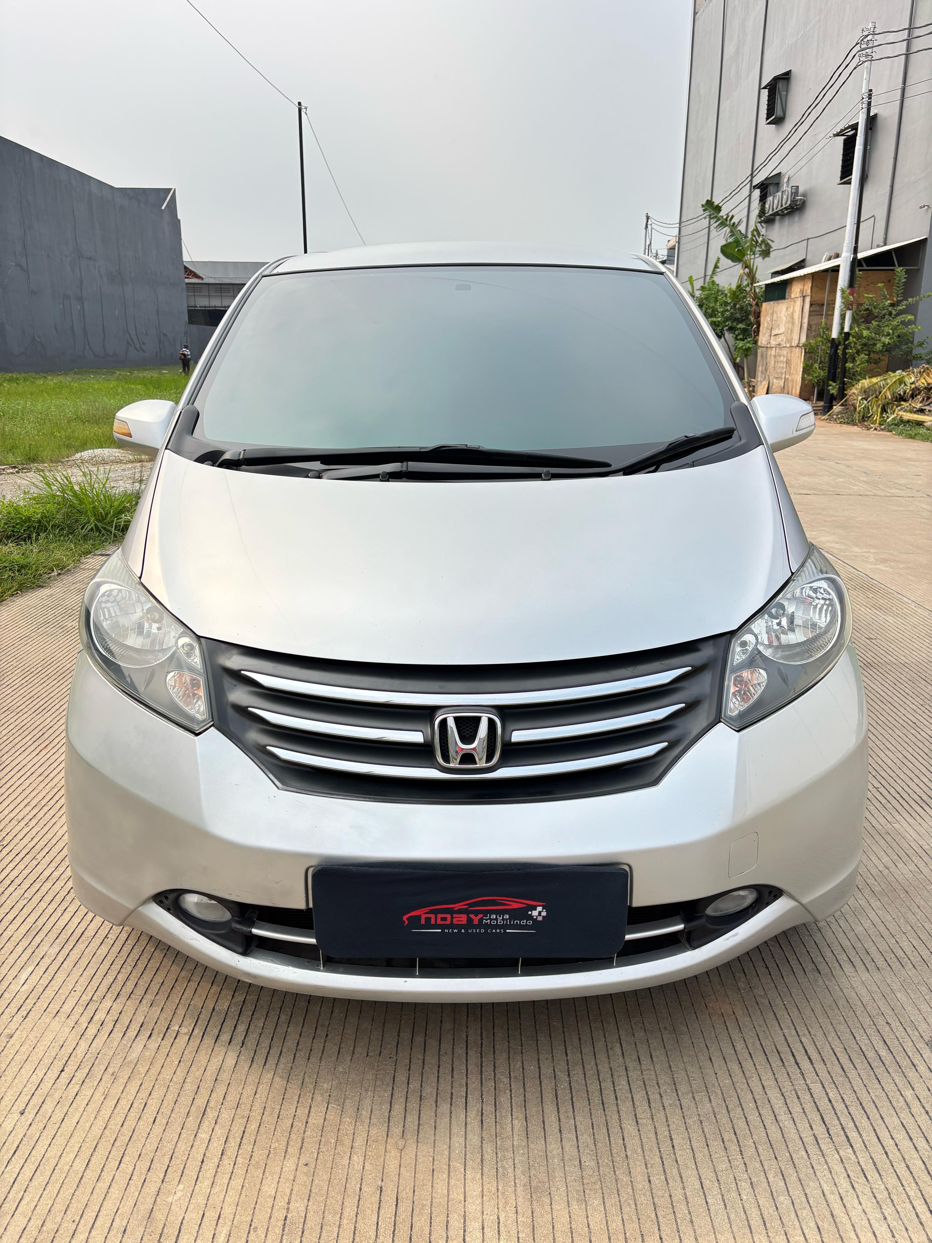 Honda Freed 1.5 PSD 2011 Automatic