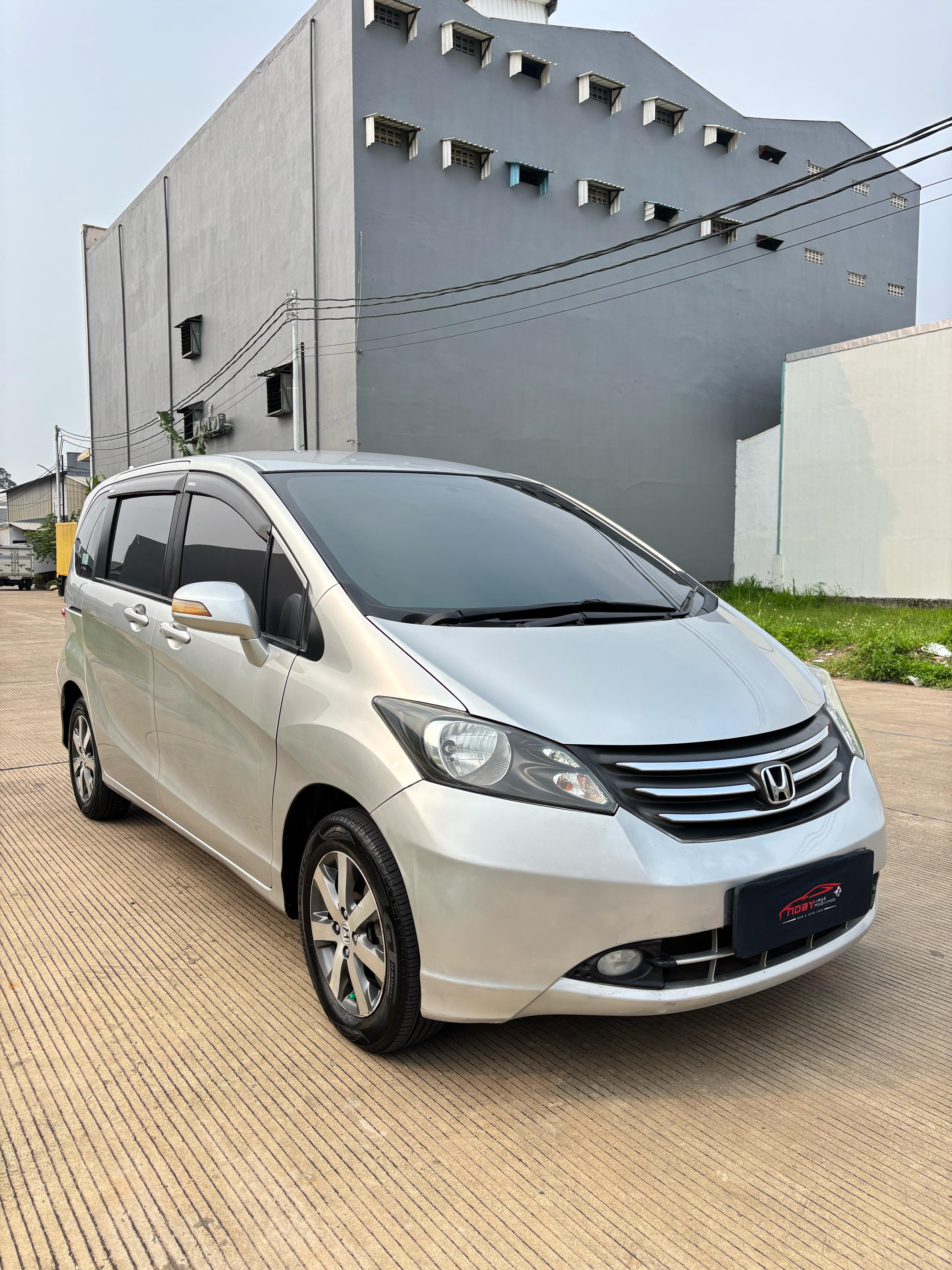 Honda Freed 1.5 PSD 2011 Automatic