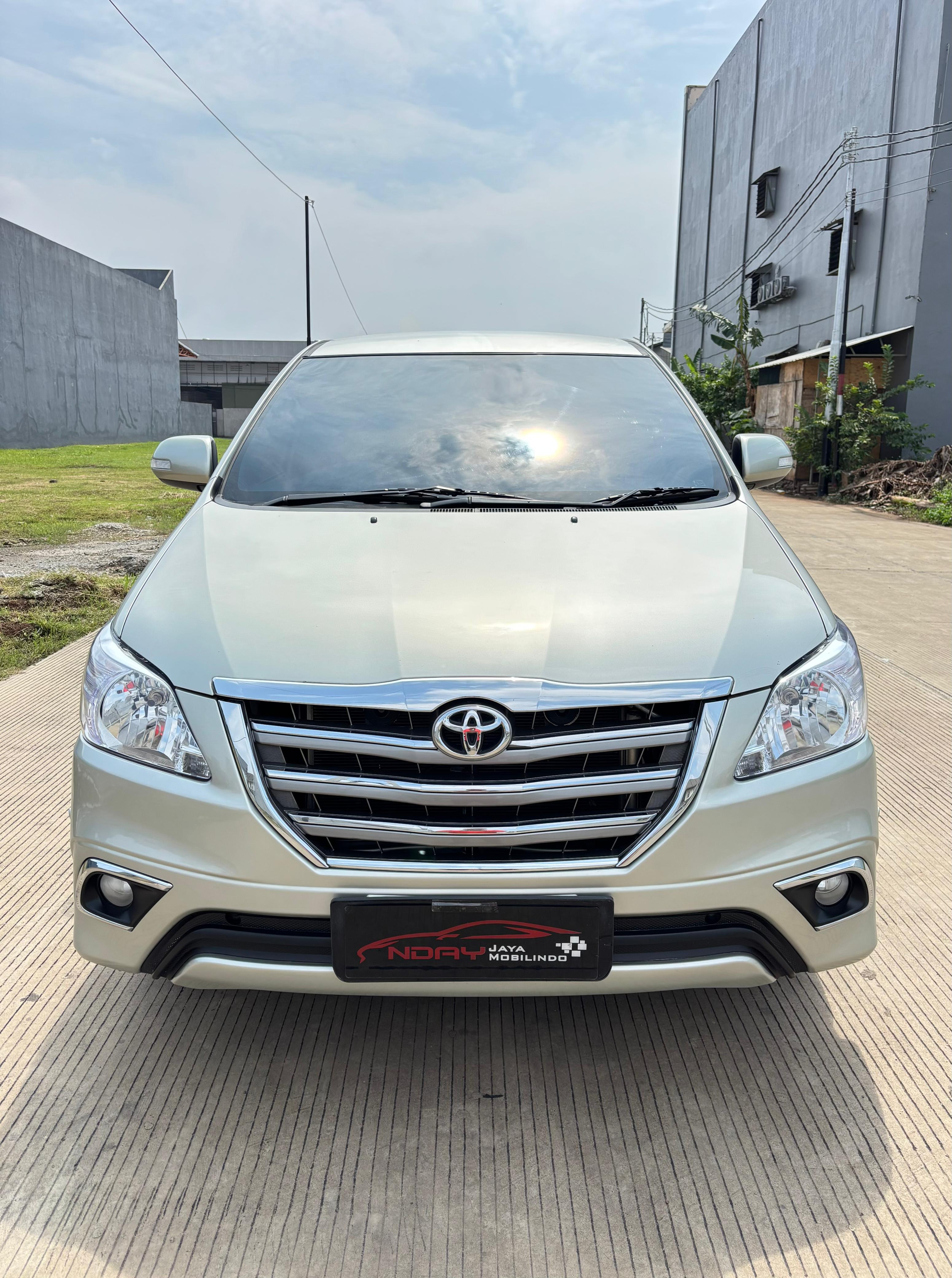 Toyota Innova 2.0 V 2014 Automatic