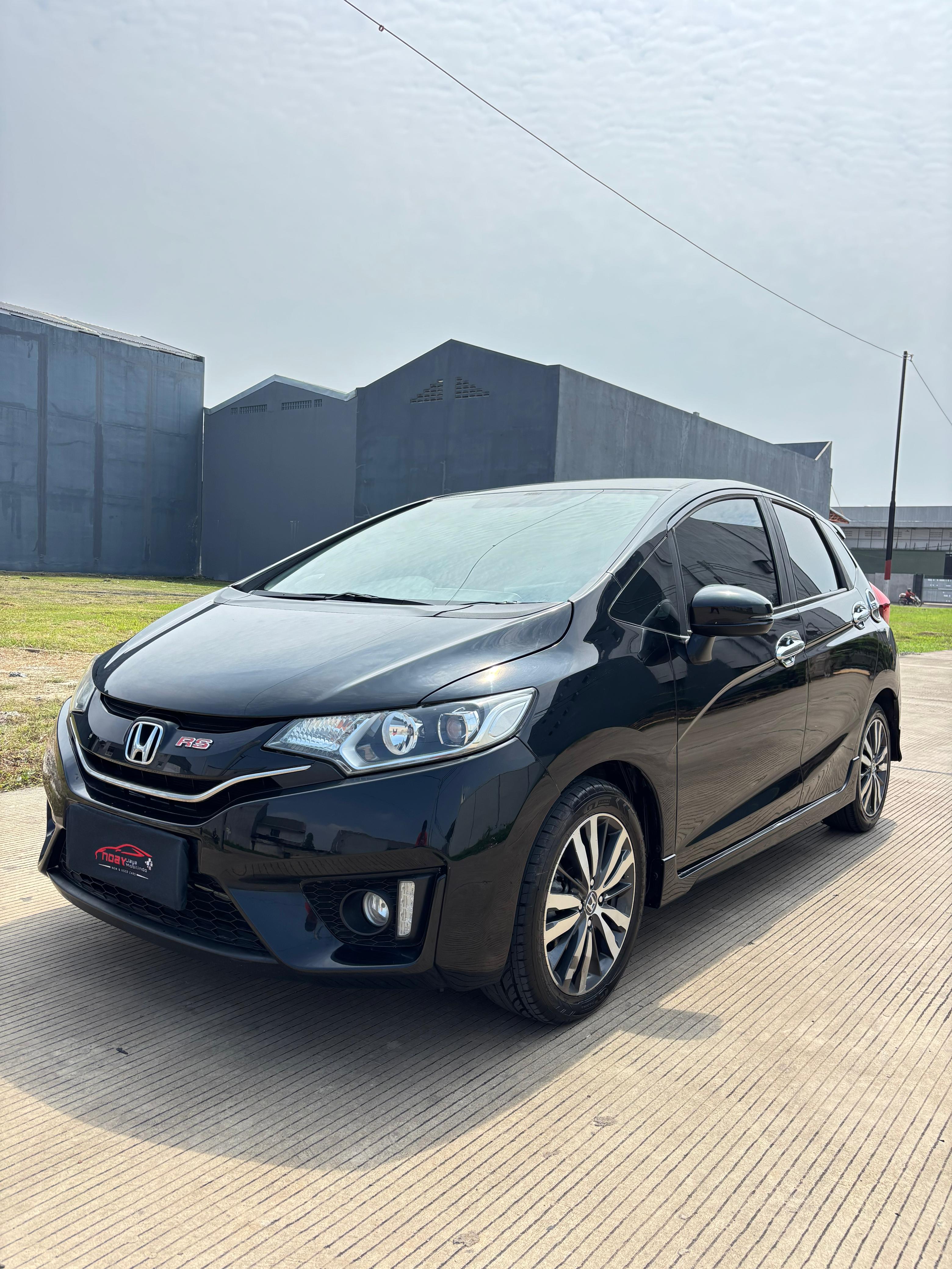 Honda Jazz 1.5 Rs CVT 2015 Automatic