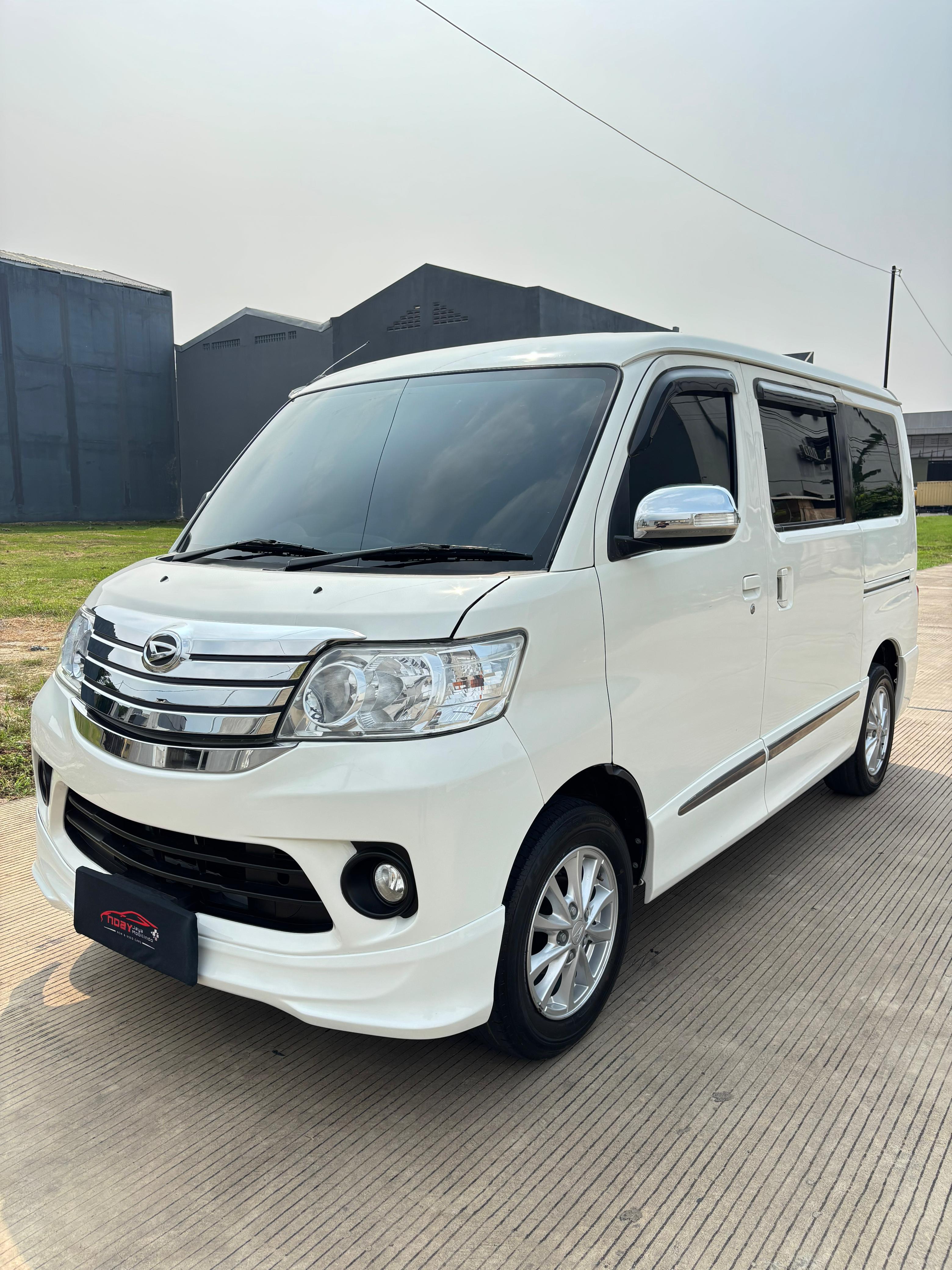 Daihatsu Luxio 1.5 X 2021 Manual