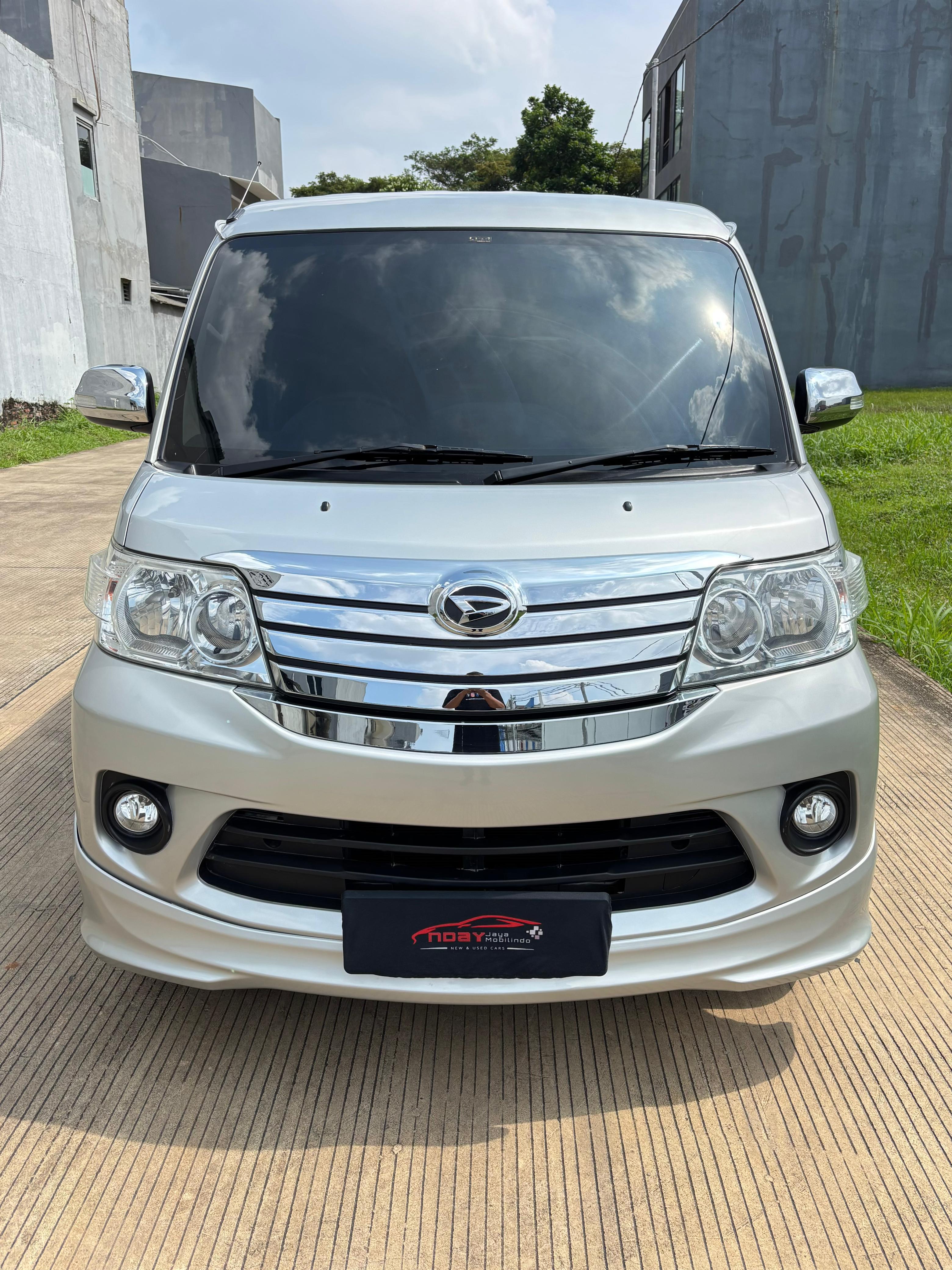Daihatsu Luxio 1.5 X 2019 Manual
