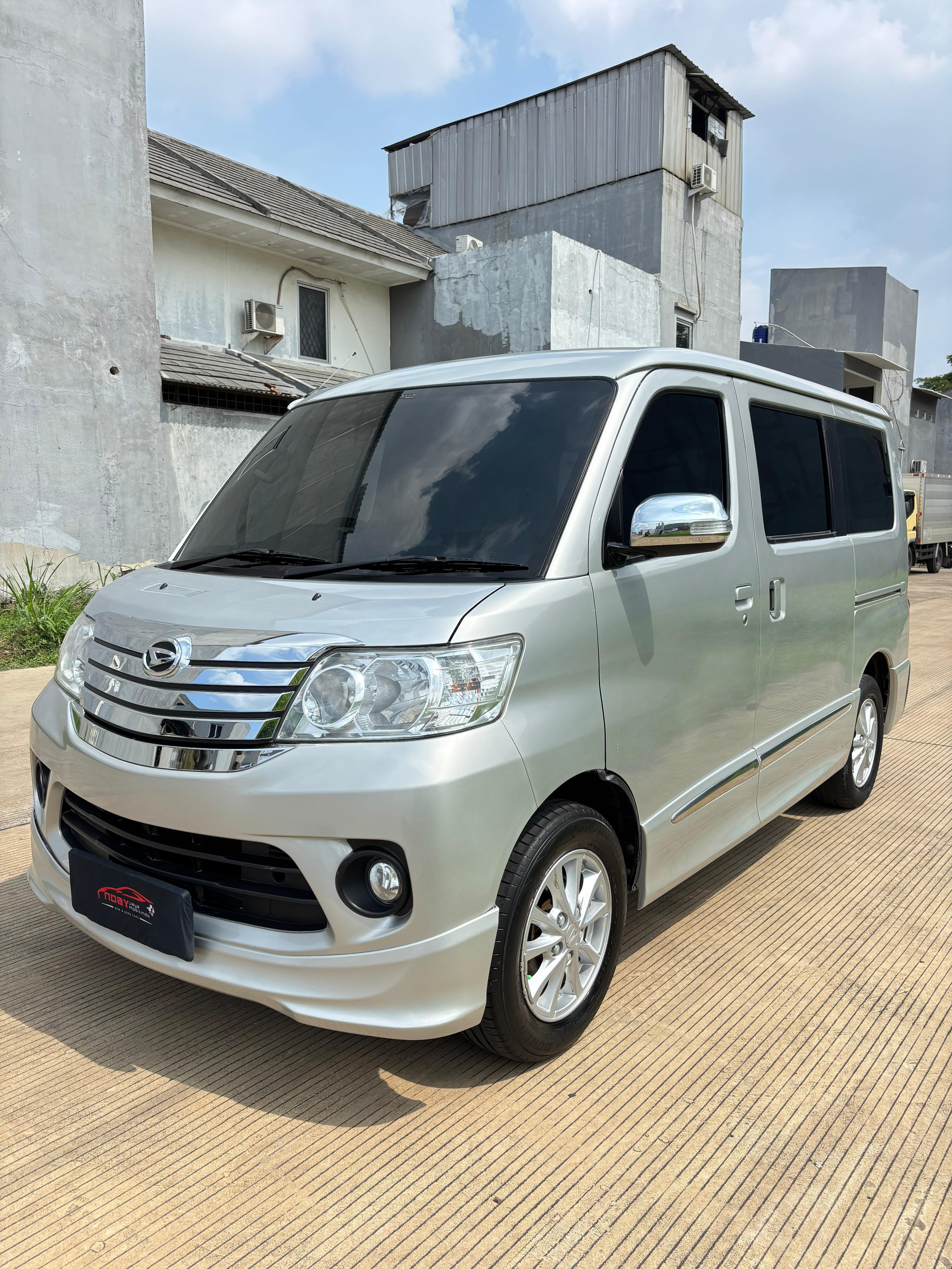 Daihatsu Luxio 1.5 X 2019 Manual