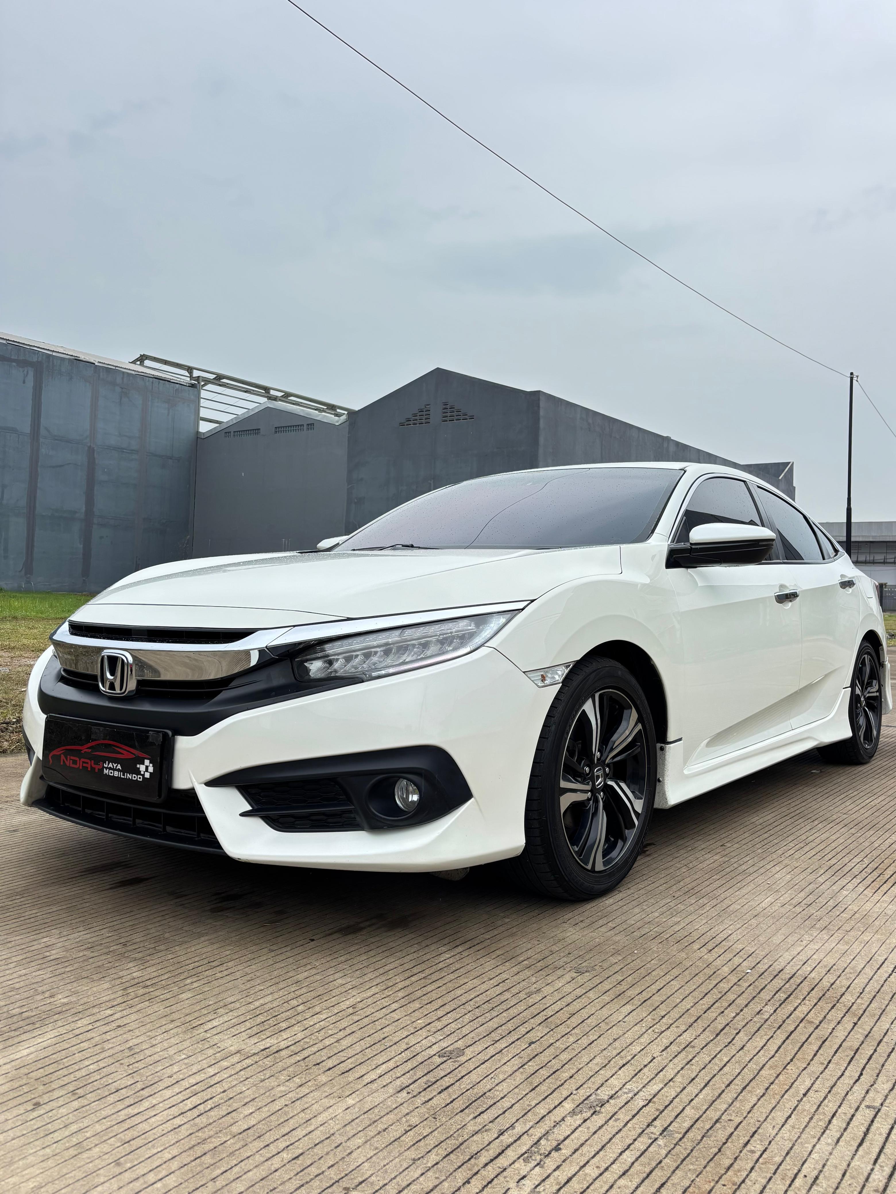 Honda Civic Turbo 1.5 TC CVT ES Sedan 2016 Automatic