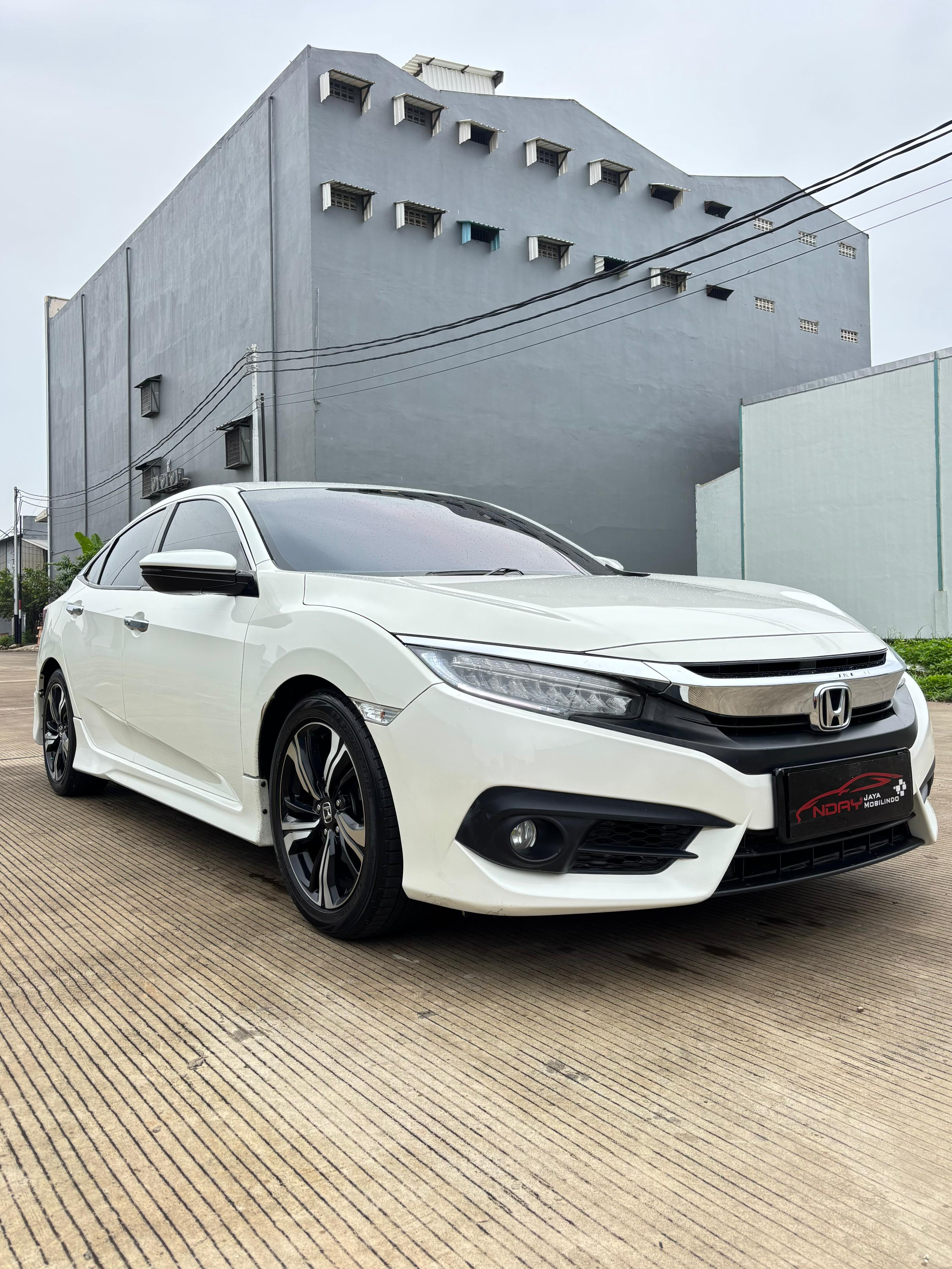 Honda Civic Turbo 1.5 TC CVT ES Sedan 2016 Automatic