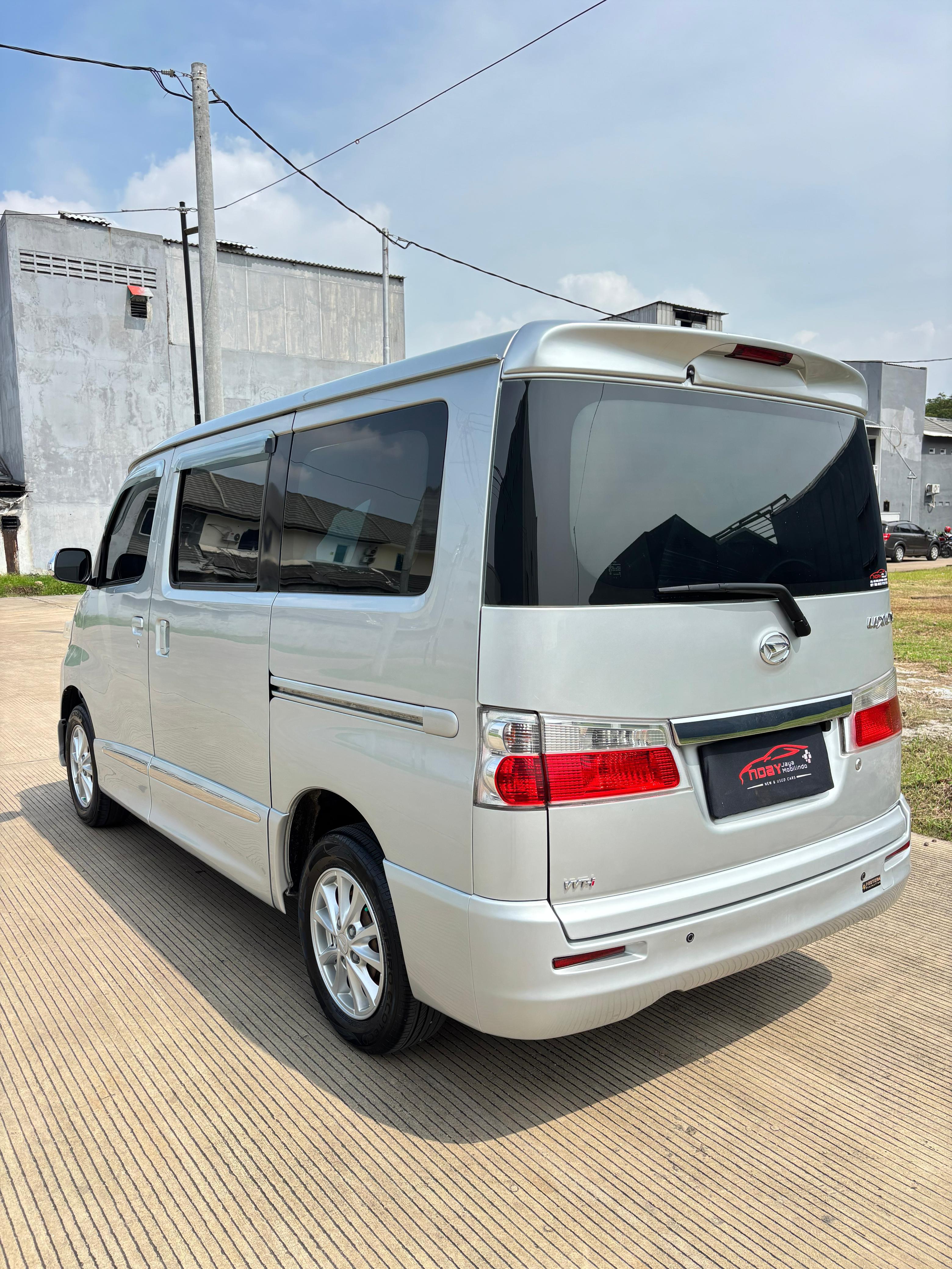 Daihatsu Luxio 1.5 X 2018 Manual