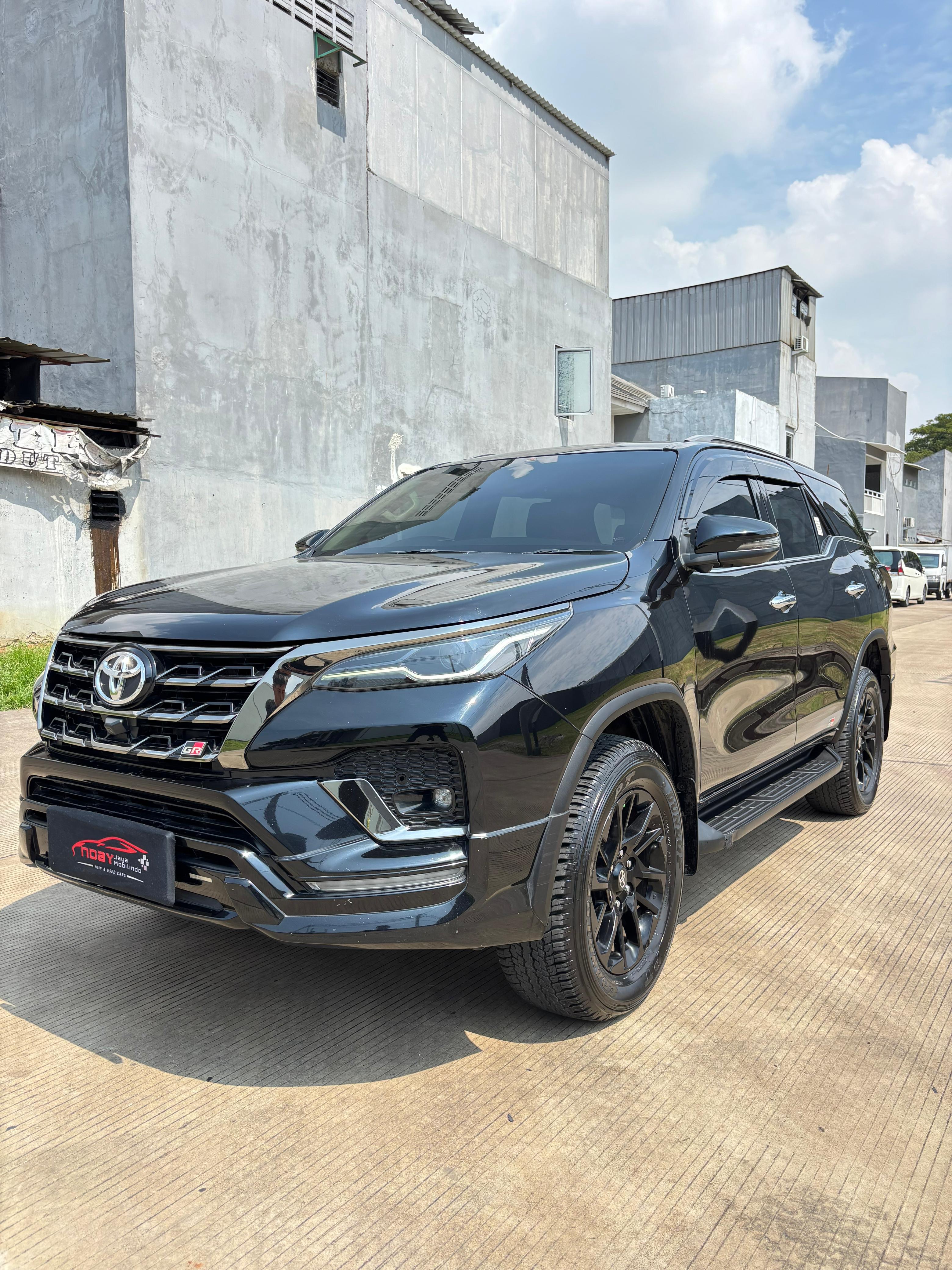 Toyota Fortuner 2.8 VRZ GR Sport 2022 Automatic