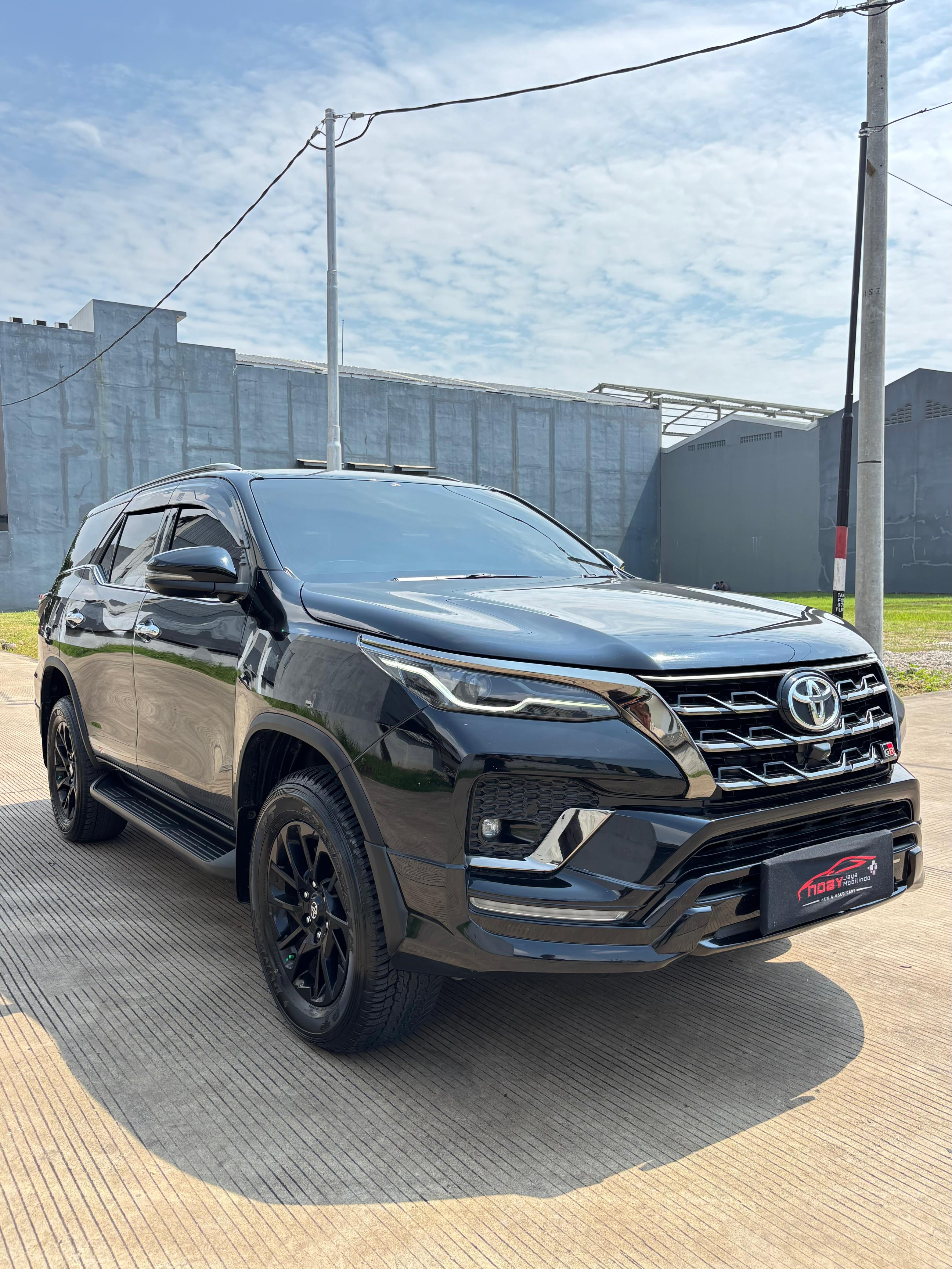 Toyota Fortuner 2.8 VRZ GR Sport 2022 Automatic