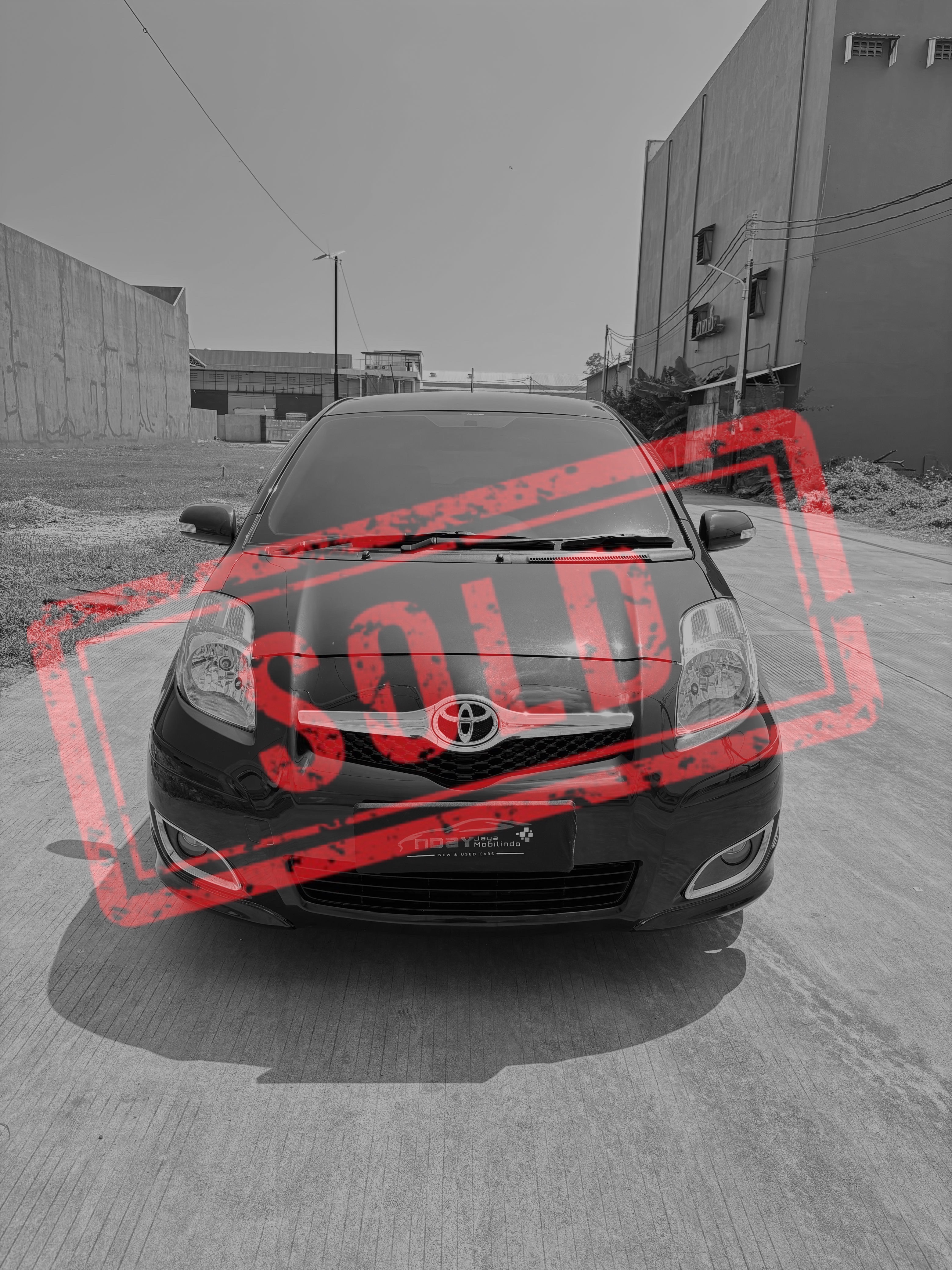 Toyota Yaris 1.5 E 2011 Automatic