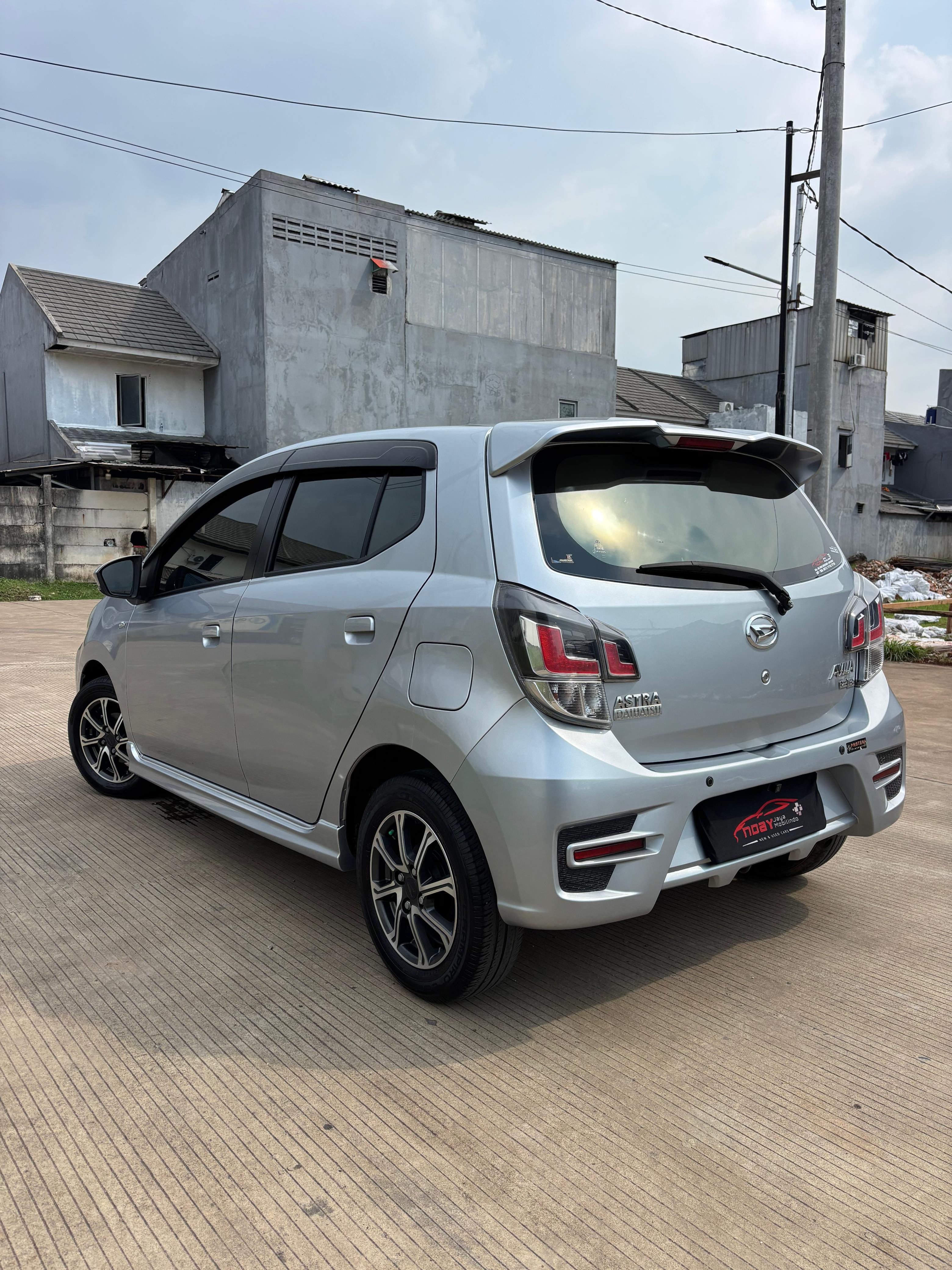Daihatsu Ayla 1.2 R 2022 Manual