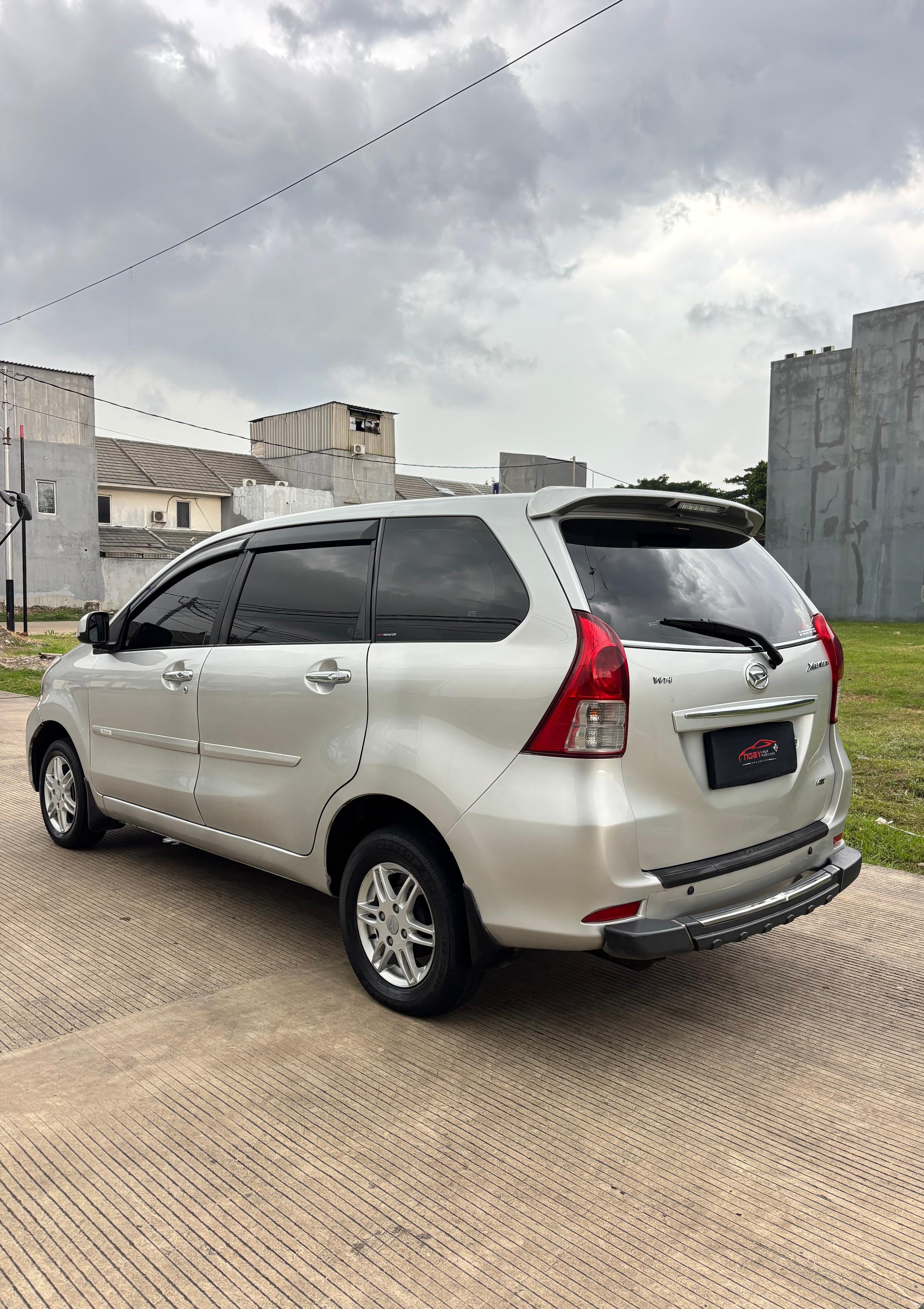 Daihatsu Xenia 1.3 R Deluxe 2014 Matic