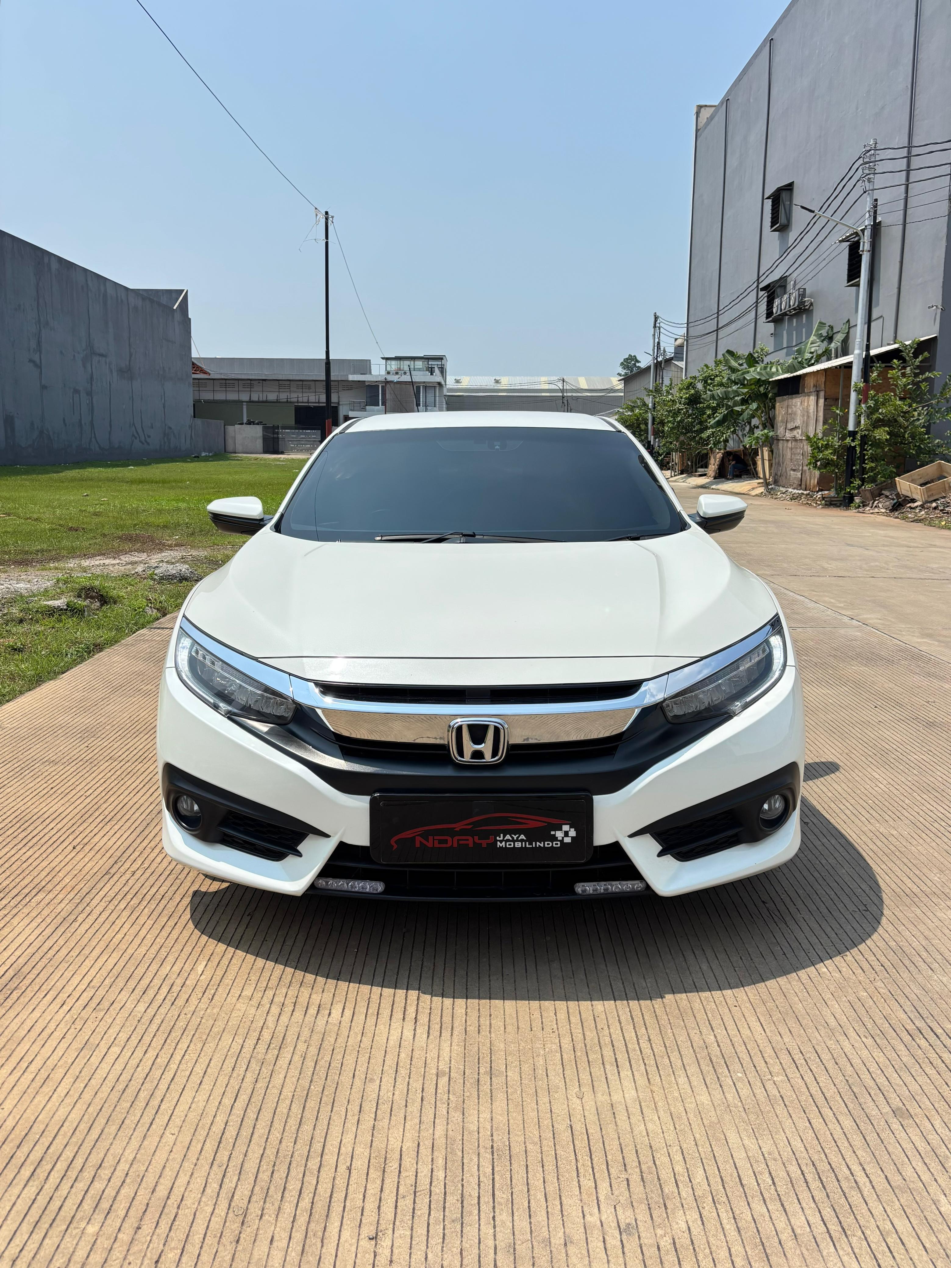 Honda Civic Turbo 1.5 TC CVT ES Sedan 2016 Automatic