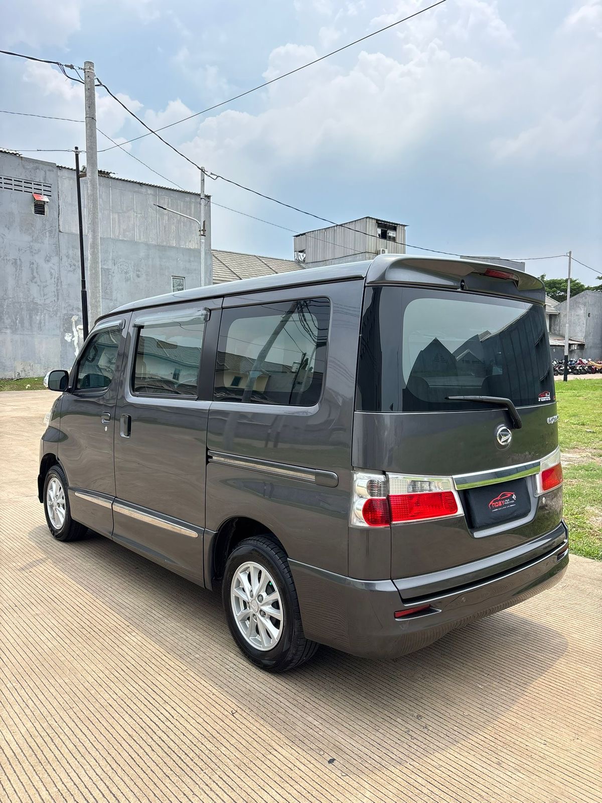 Daihatsu Luxio 1.5 X 2022 Manual