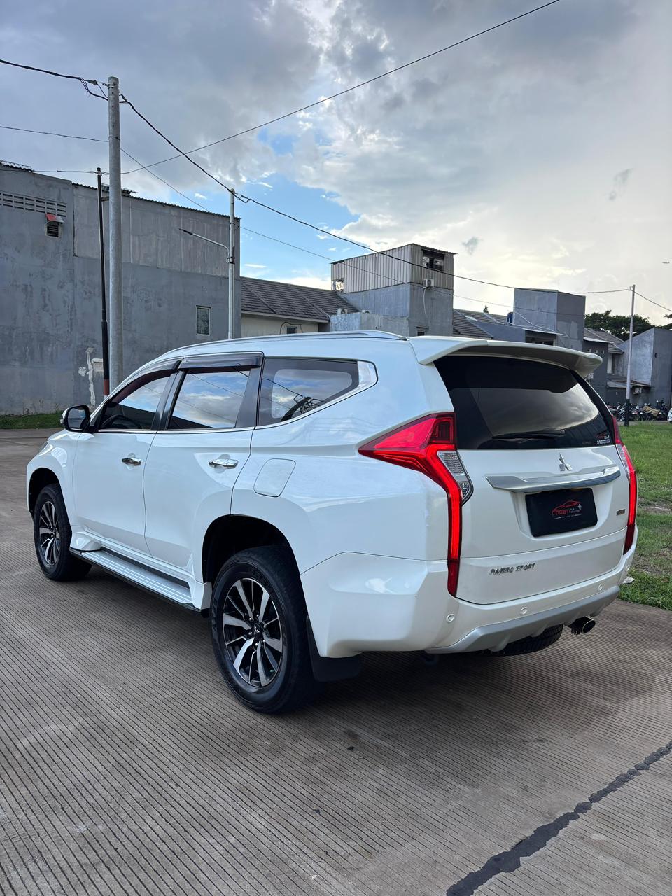 Mitsubishi Pajero Dakar 2.4 2017 Automatic