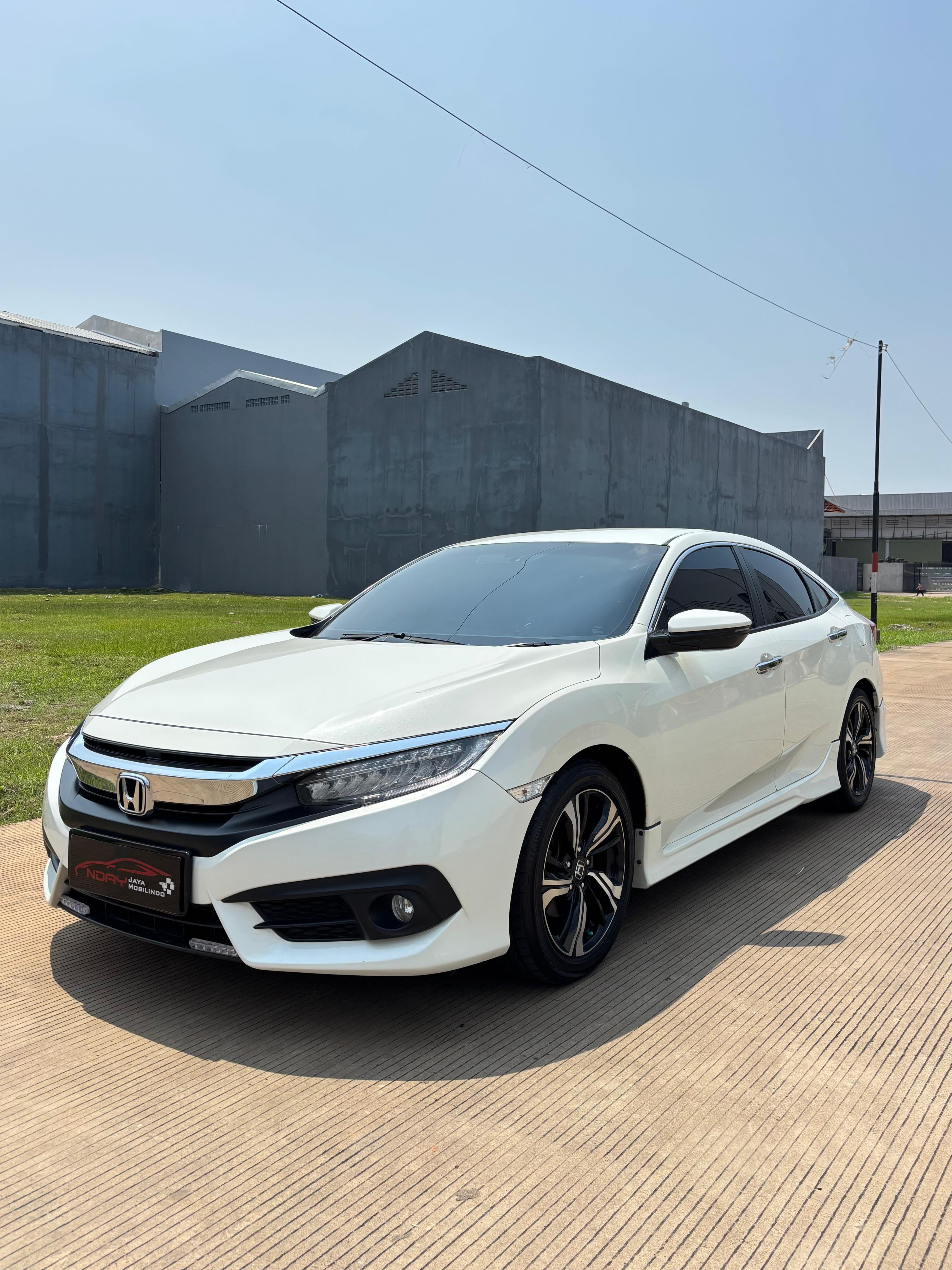 Honda Civic Turbo 1.5 TC CVT ES Sedan 2016 Automatic