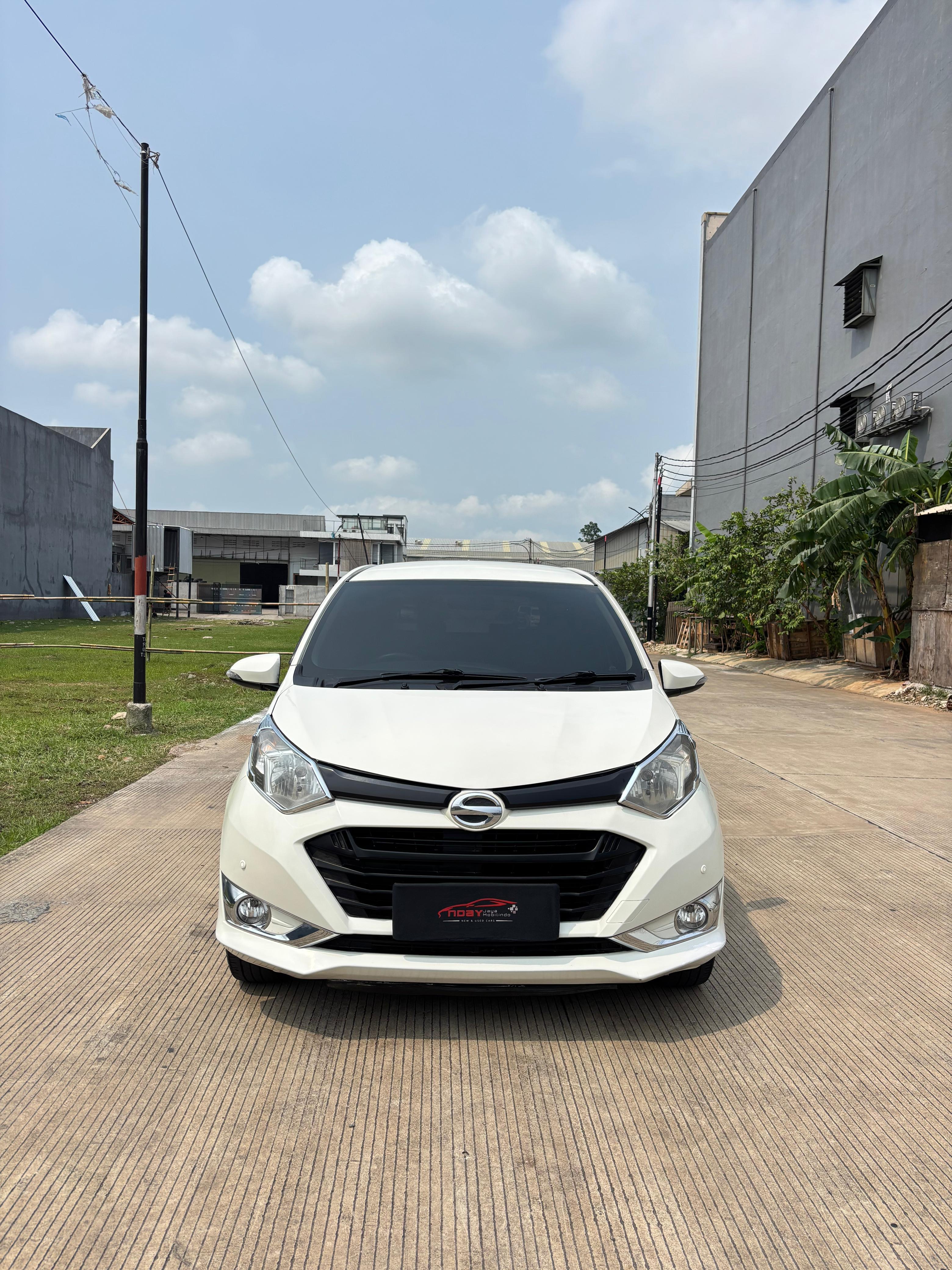 Daihatsu Sigra 1.2 R Deluxe 2016 Matic