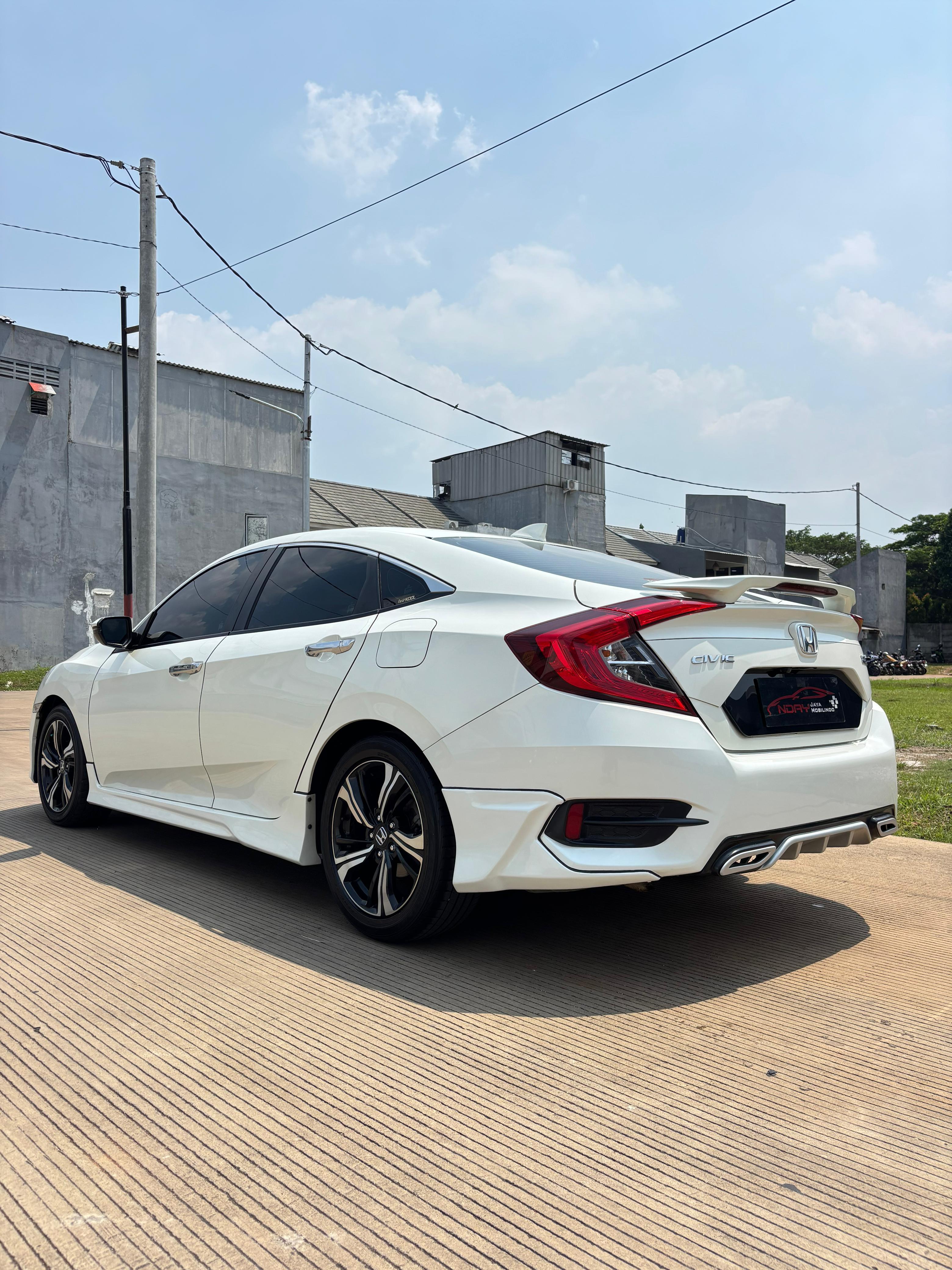 Honda Civic Turbo 1.5 TC CVT ES Sedan 2016 Automatic