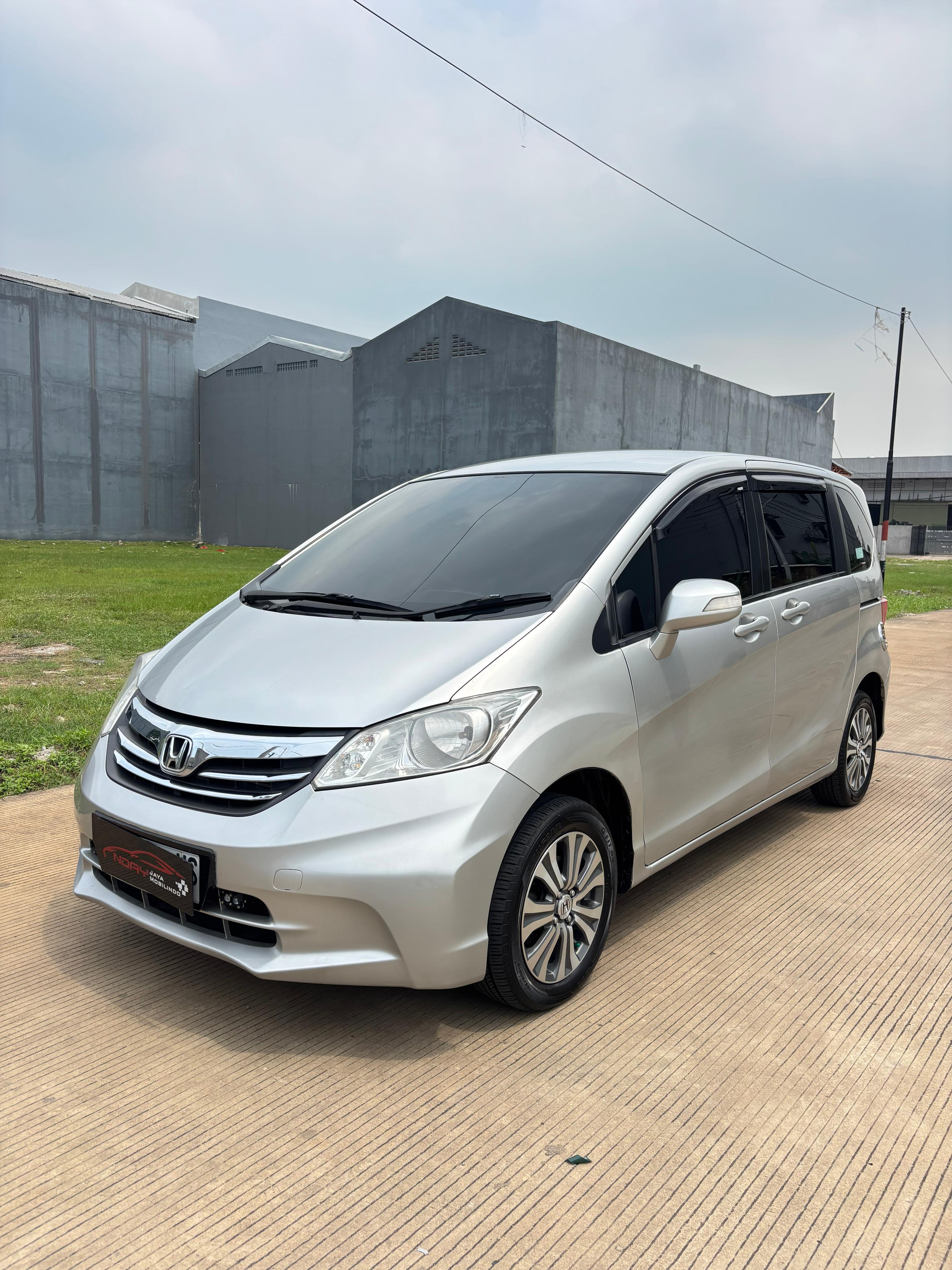 Honda Freed SD 1.5 2013 Automatic