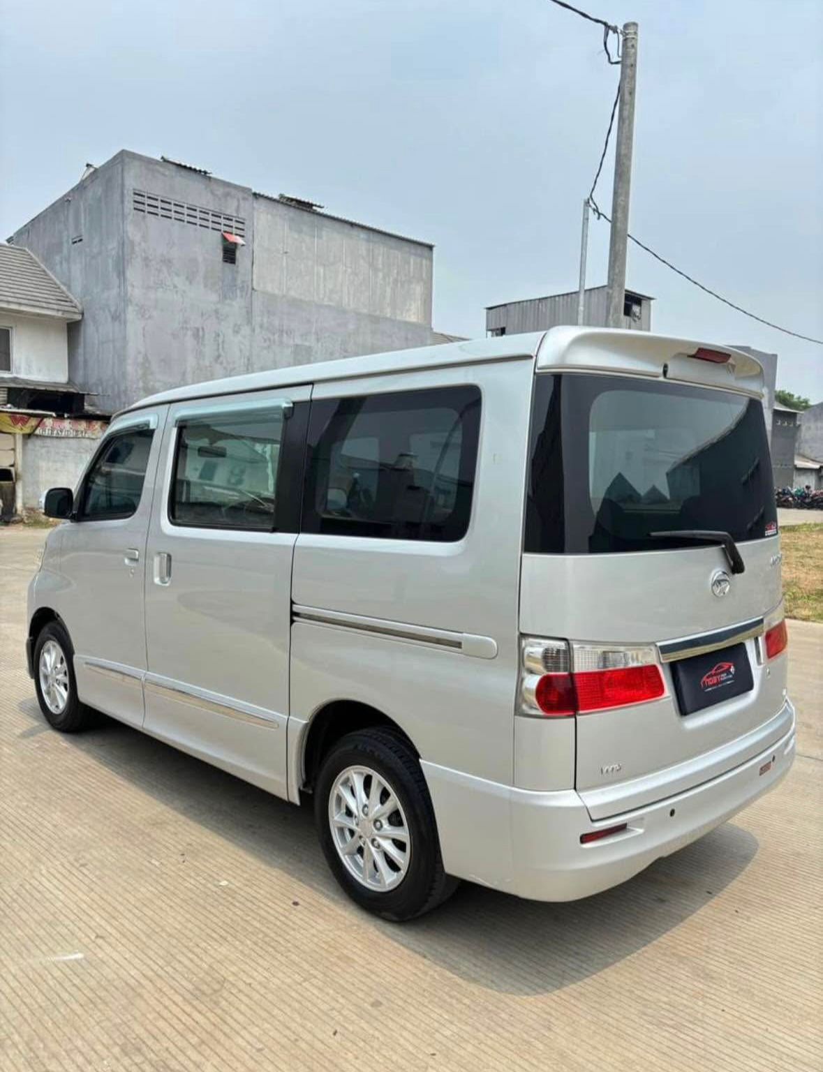 Daihatsu Luxio 1.5 X 2021 Matic