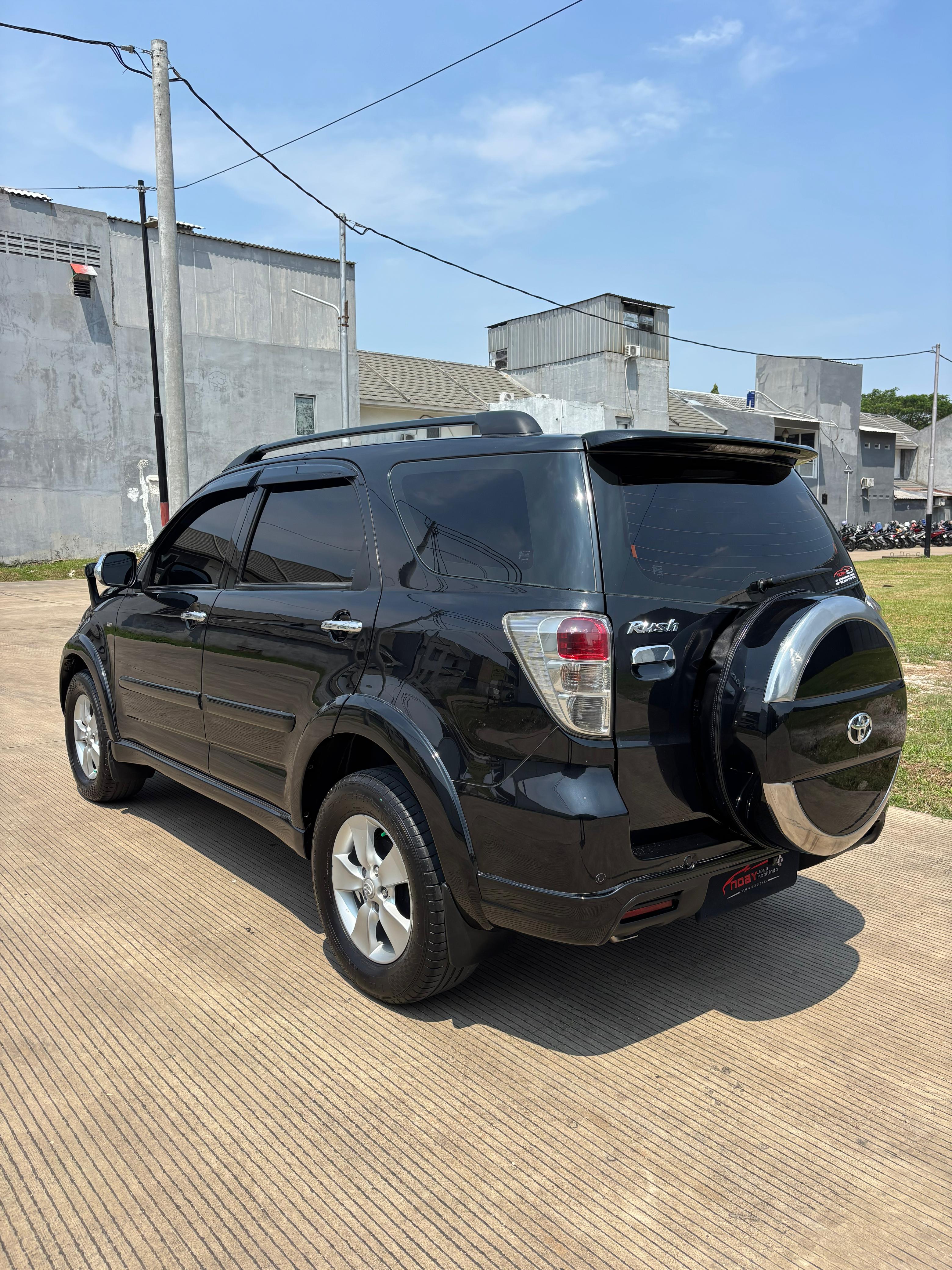 Toyota Rush 1.5 S TRD 2011 Automatic