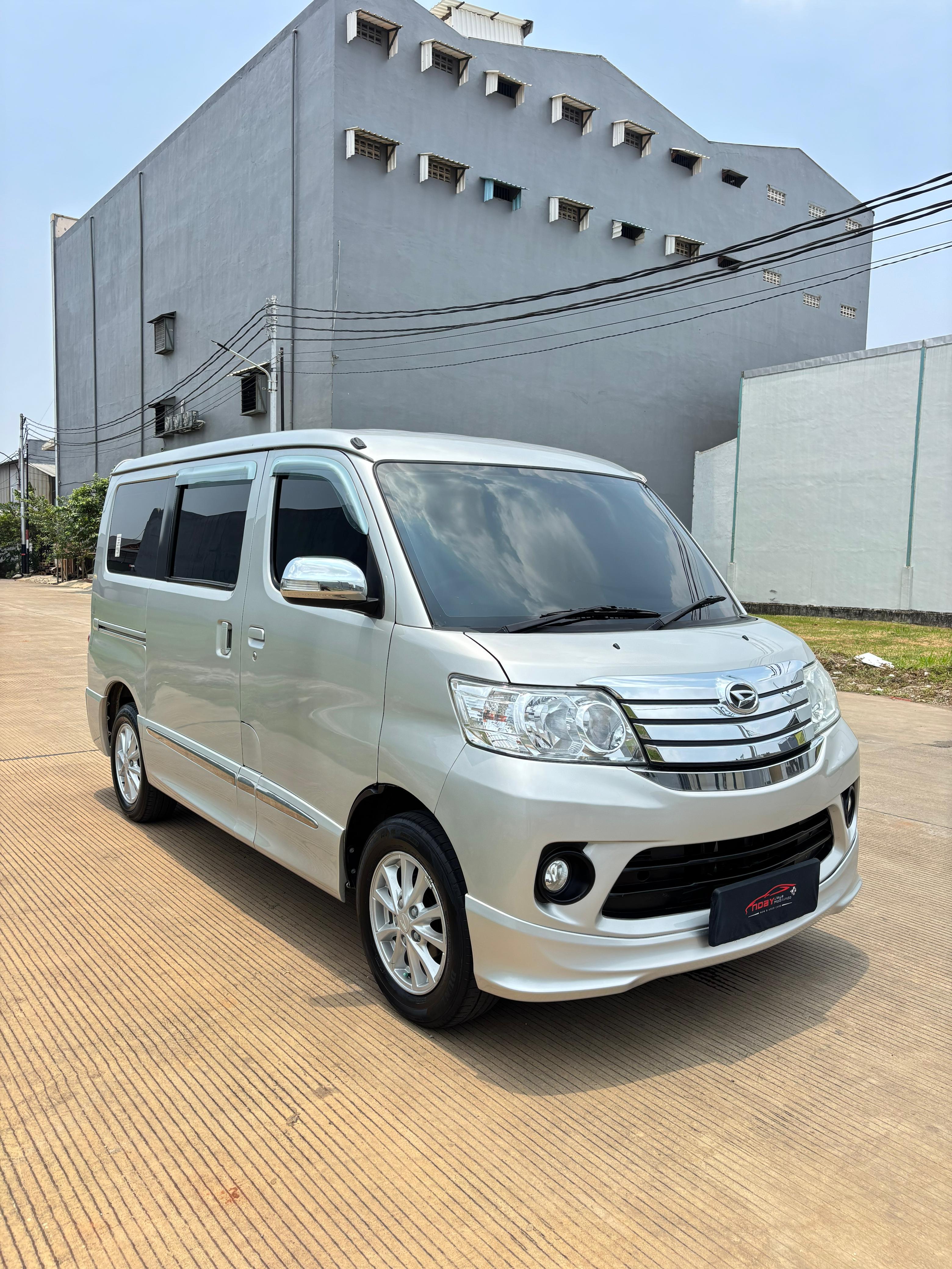 Daihatsu Luxio 1.5 X 2020 Manual