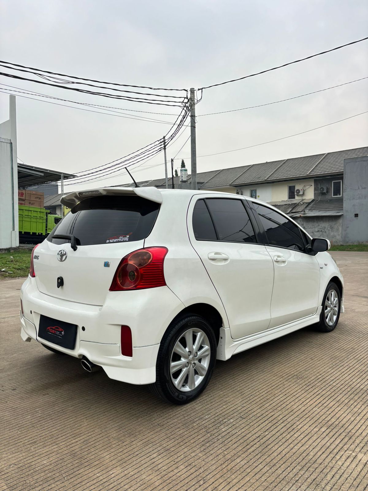 Toyota Yaris 1.5 E 2013 Automatic