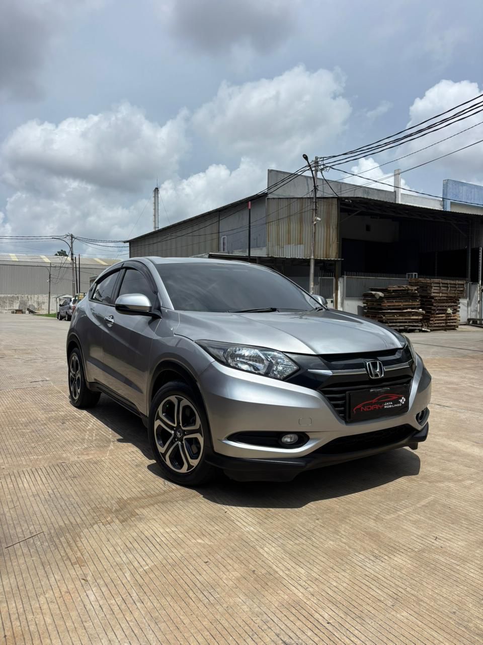 Honda HRV 1.5 E CVT 2017 Matic