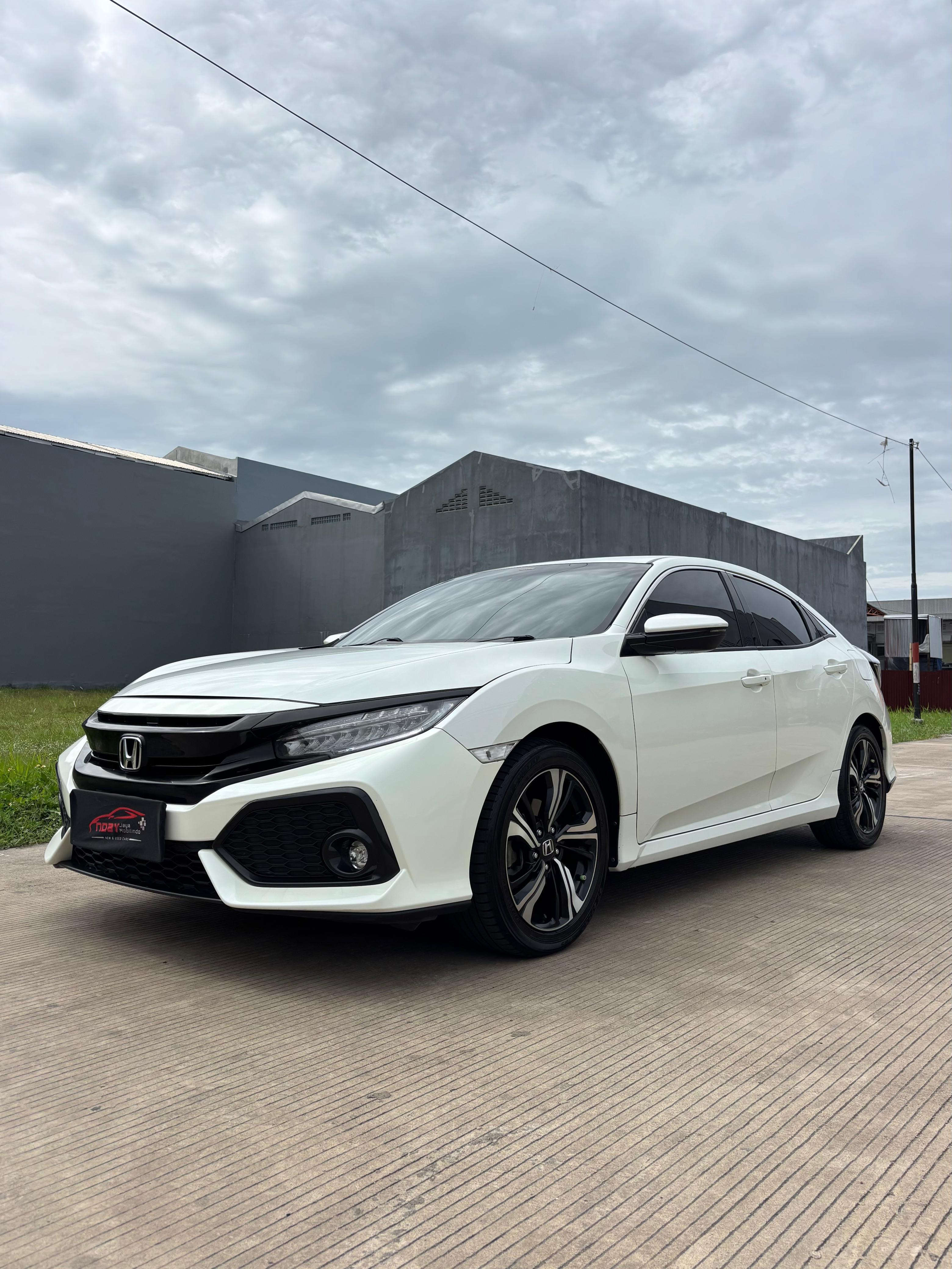 Honda Civic Turbo 1.5 Hatchback CVT 2017 Matic