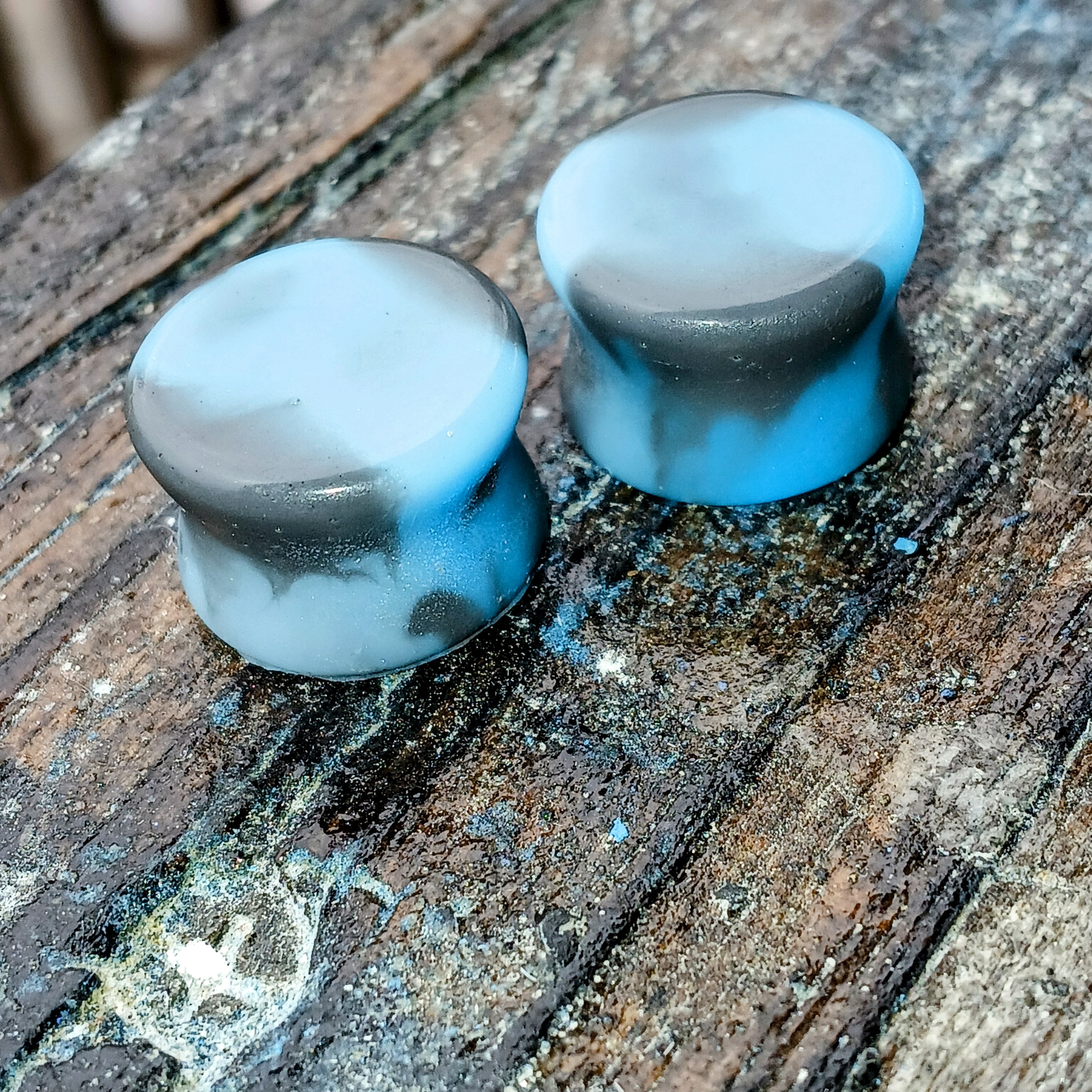 Handmade Epoxy Resin Ear Gauges/Plugs/Tunnels (Light Blue/Grey)